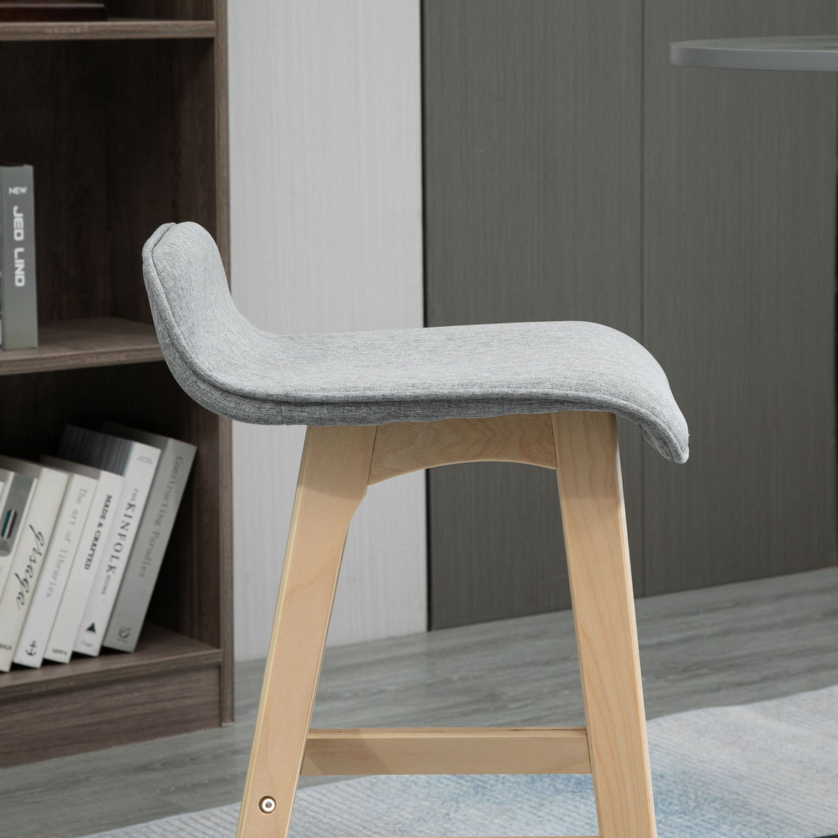 HOMCOM Tabourets de bar style scandinave - lot de 2 tabourets de bar avec repose-pieds - bois de sapin tissu polyester aspect lin gris