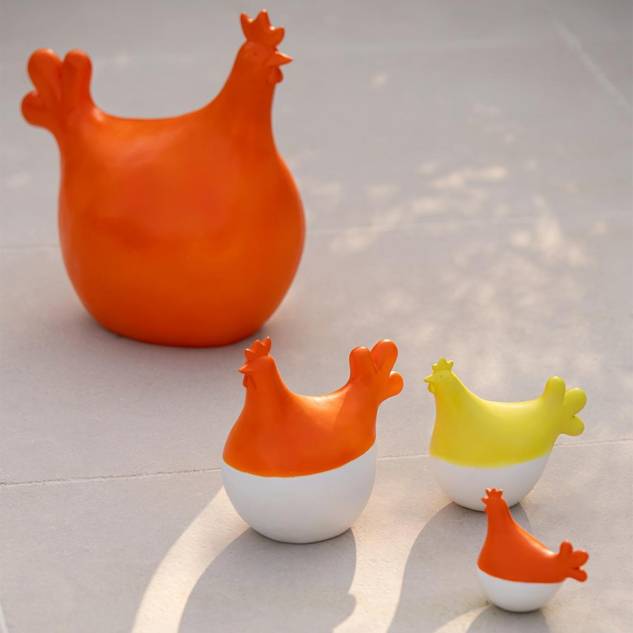 Voir la diapositive 3 : J-LINE Lot de 3 statuettes coq extérieur  alfredo  20cm orange & blanc