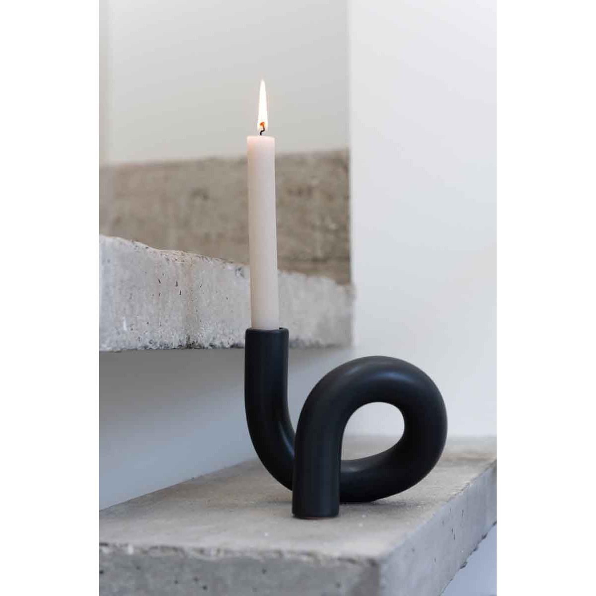 Voir la diapositive 3 : J-LINE Bougeoir 1 bougie déco  torsion  17cm noir