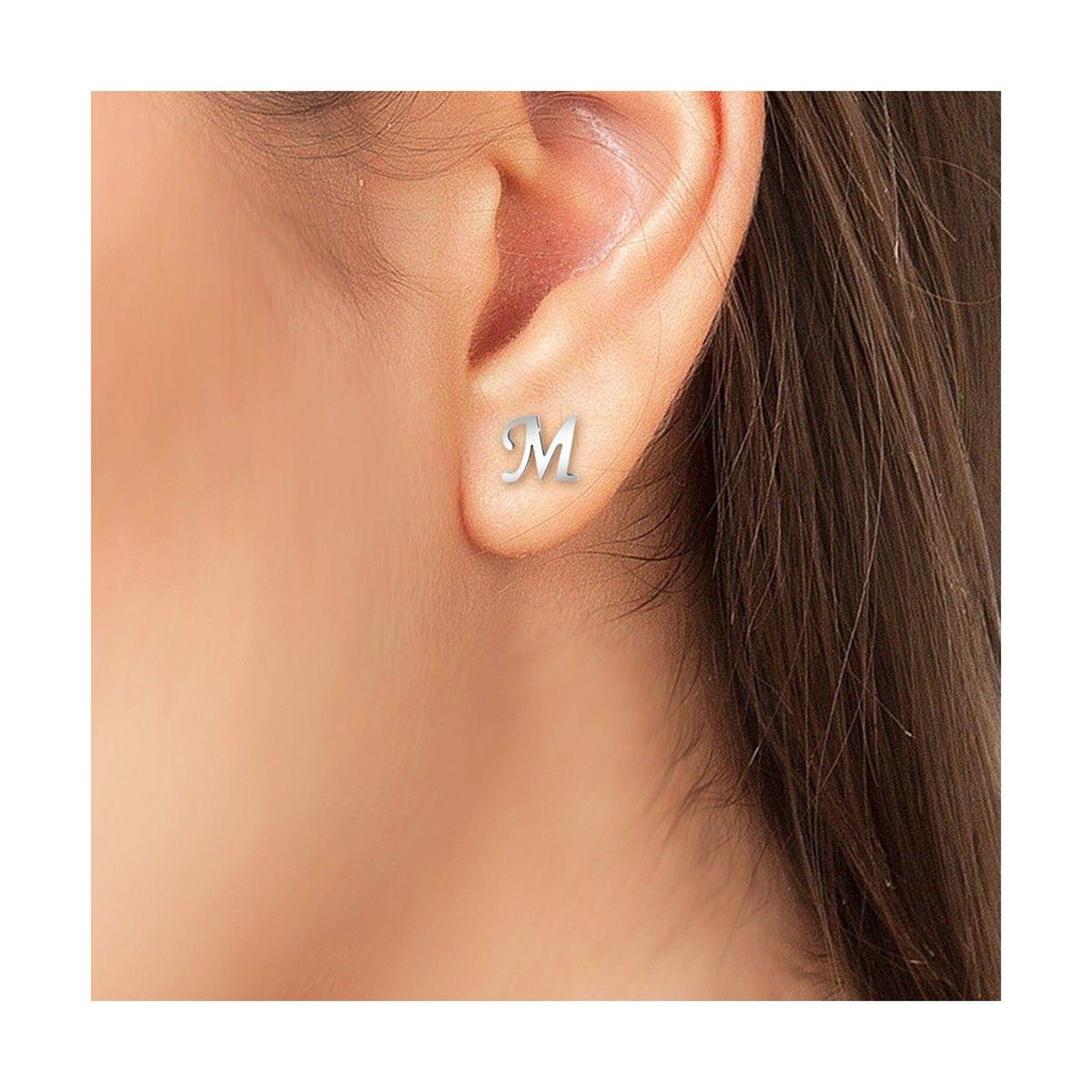 Voir la diapositive 2 : SC BOHEME Boucles d'oreilles lettre M par SC Bohème