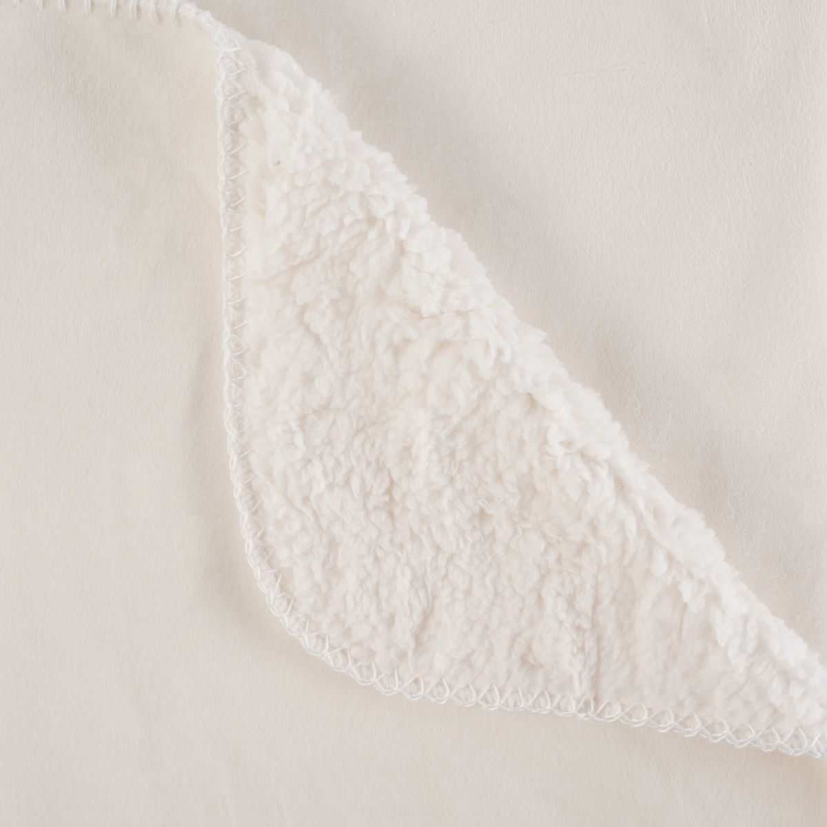 ACTUEL Plaid uni bi-matière en polyester 210g/m² SANTA WORKSHOP