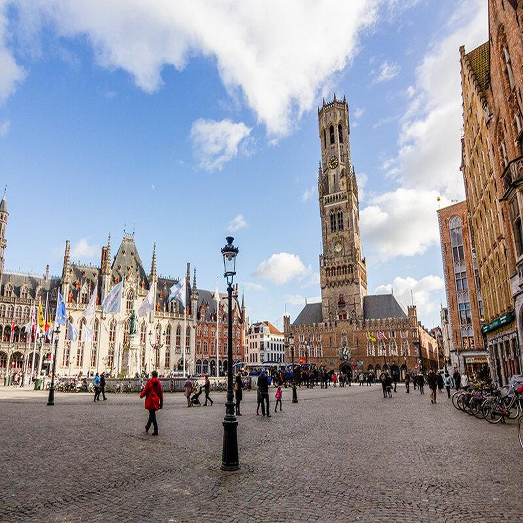 Voir la diapositive 2 : Smartbox 3 jours à bruges avec balade à vélo - coffret cadeau séjour