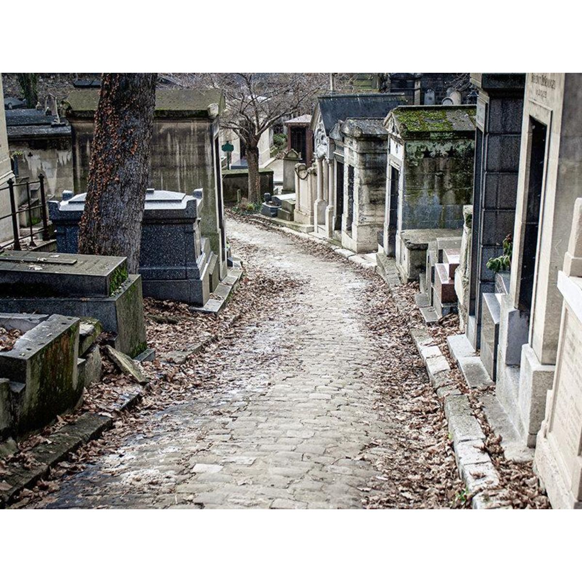 Smartbox Visite guidée du cimetière du Père Lachaise pour 2 personnes à Paris - Coffret Cadeau Sport & Aventure