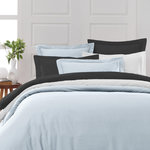 Sensei Maison Housse de couette en percale coton SOFT PERCALE. Coloris disponibles : Rouge, Blanc, Bleu, Gris, Beige, Vert, Marron, Orange, Rose