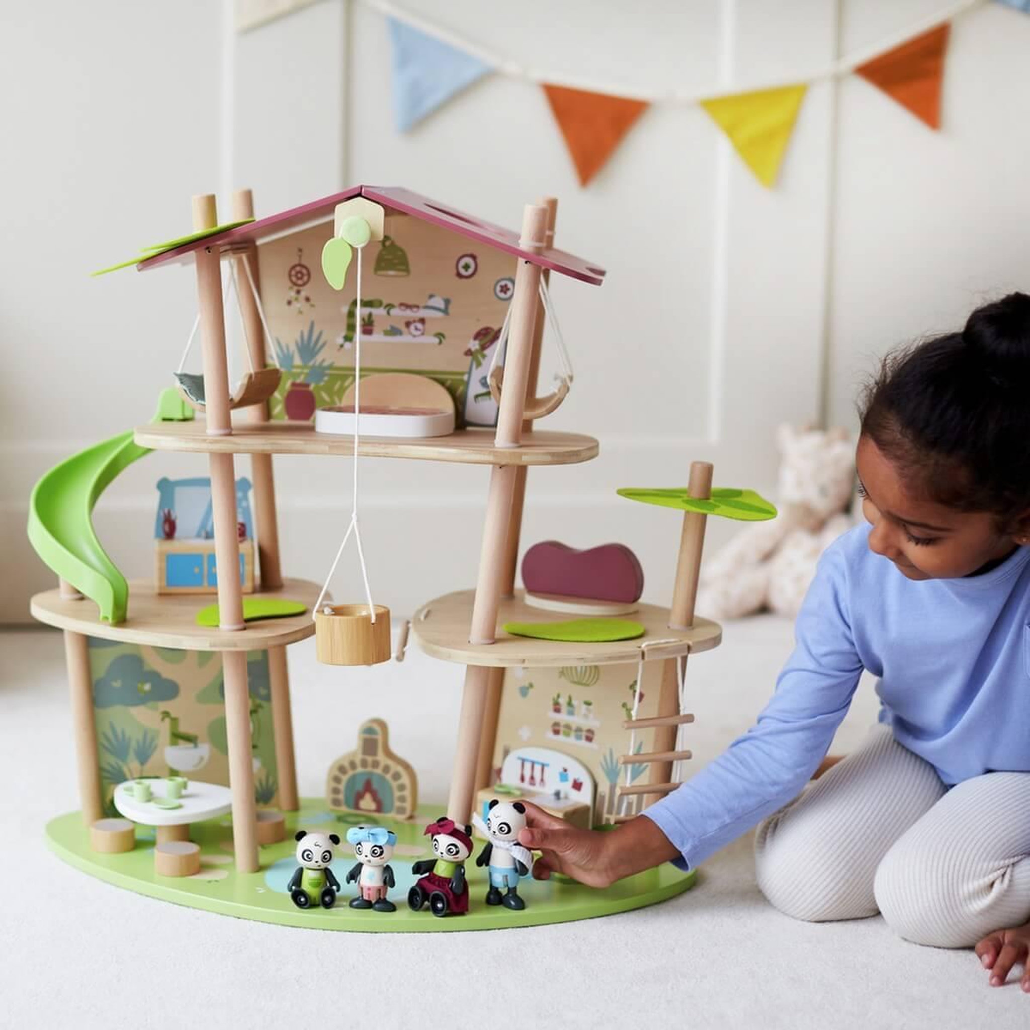 Voir la diapositive 2 : Hape La maison en bambou des pandas