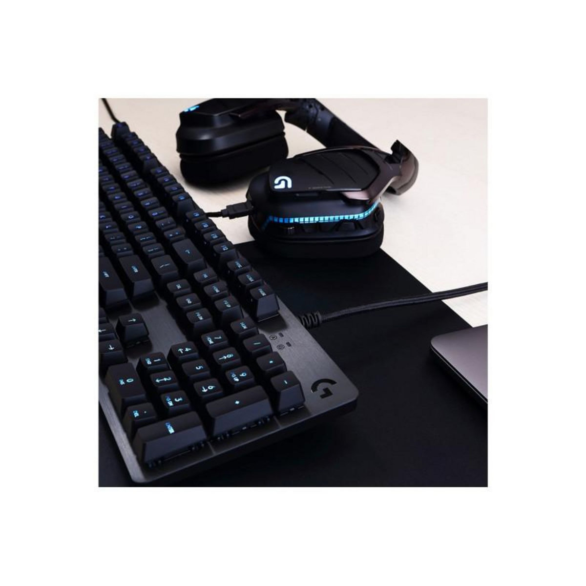 Logitech Clavier gaming mécanique Logitech G512 Carbon Lightsync RVB GX Brown Tactile