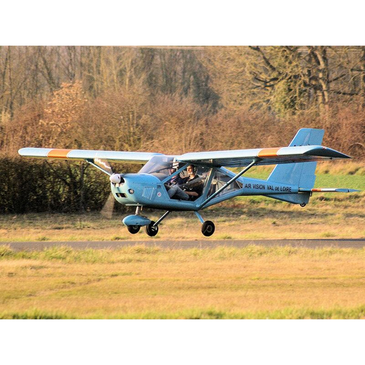 Smartbox Vol en ULM d'1h15 à la découverte des châteaux de la Loire et de la Touraine - Coffret Cadeau Sport & Aventure