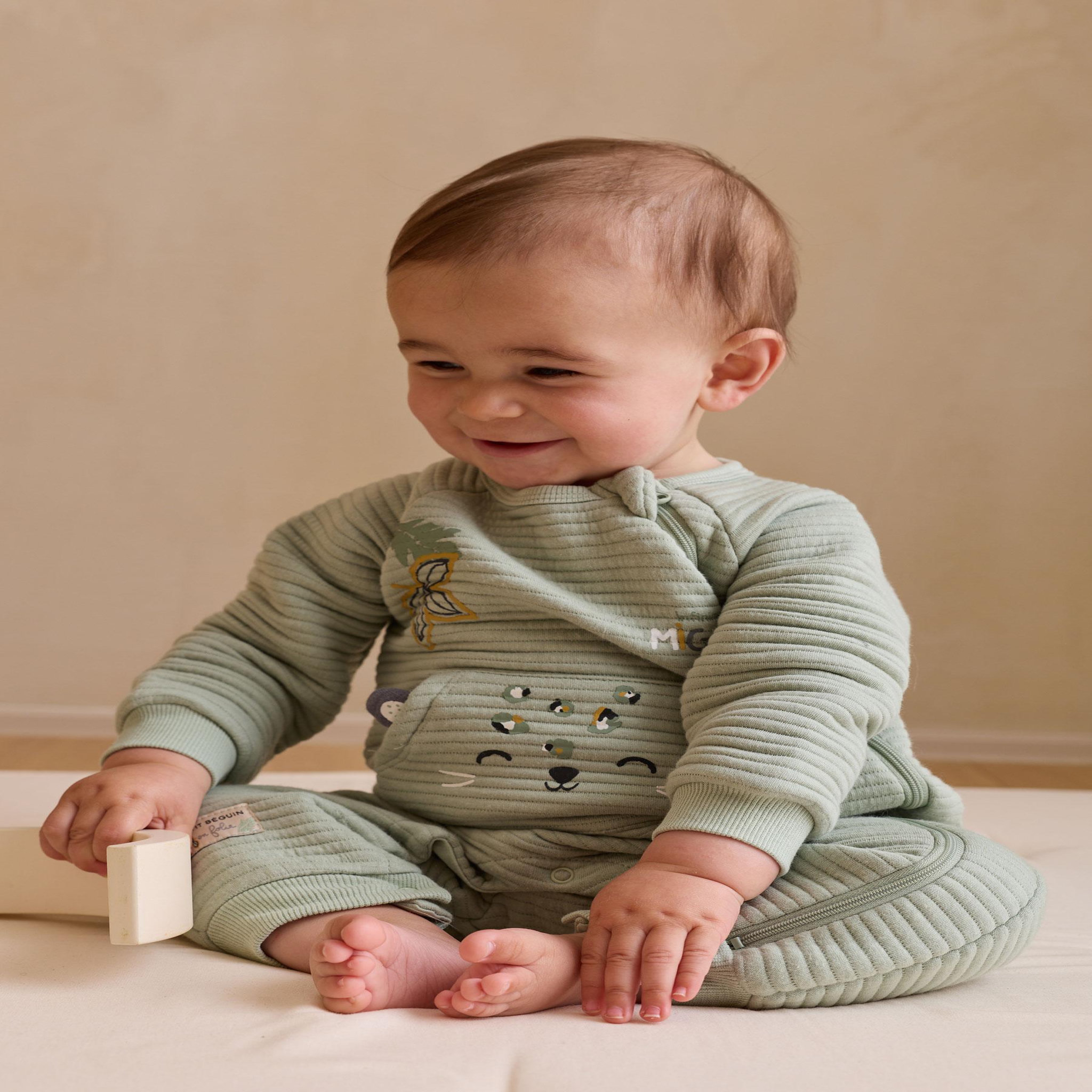 Voir la diapositive 4 : Petit Béguin Surpyjama bébé en coton matelassé Boavista