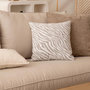 Voir la diapositive 5 : ATMOSPHERA Housse de Coussin Chenille  Jeni  40x40cm Beige Lin