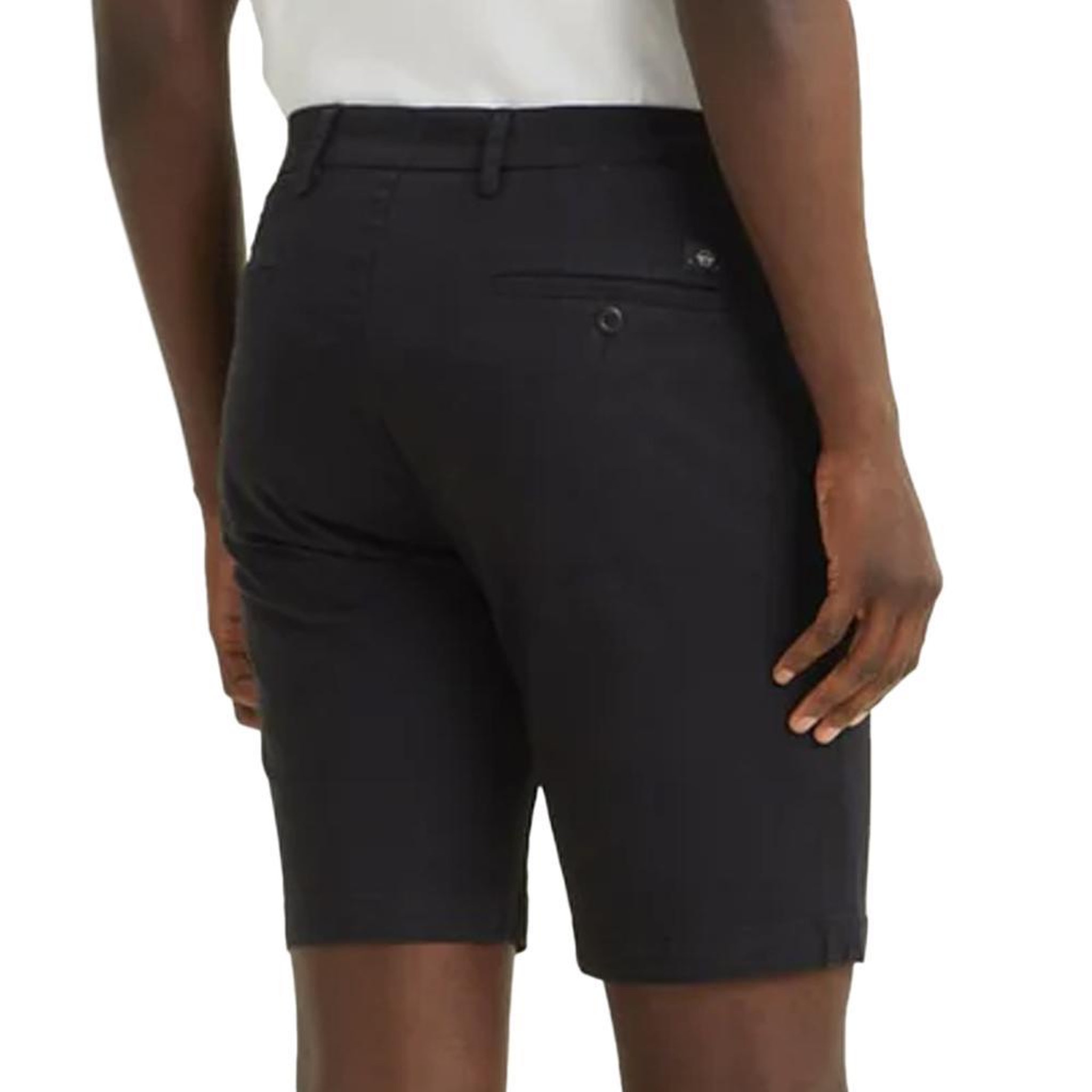 Voir la diapositive 5 : DOCKERS Short noir homme dockers modern