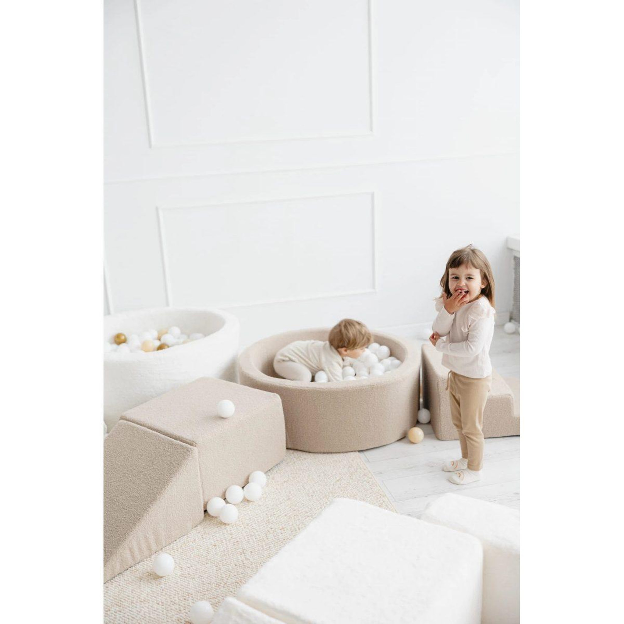 Voir la diapositive 5 : MONIO FOR KIDS Piscine à balles ronde 90 x 40 cm avec 300 balles — Crème
