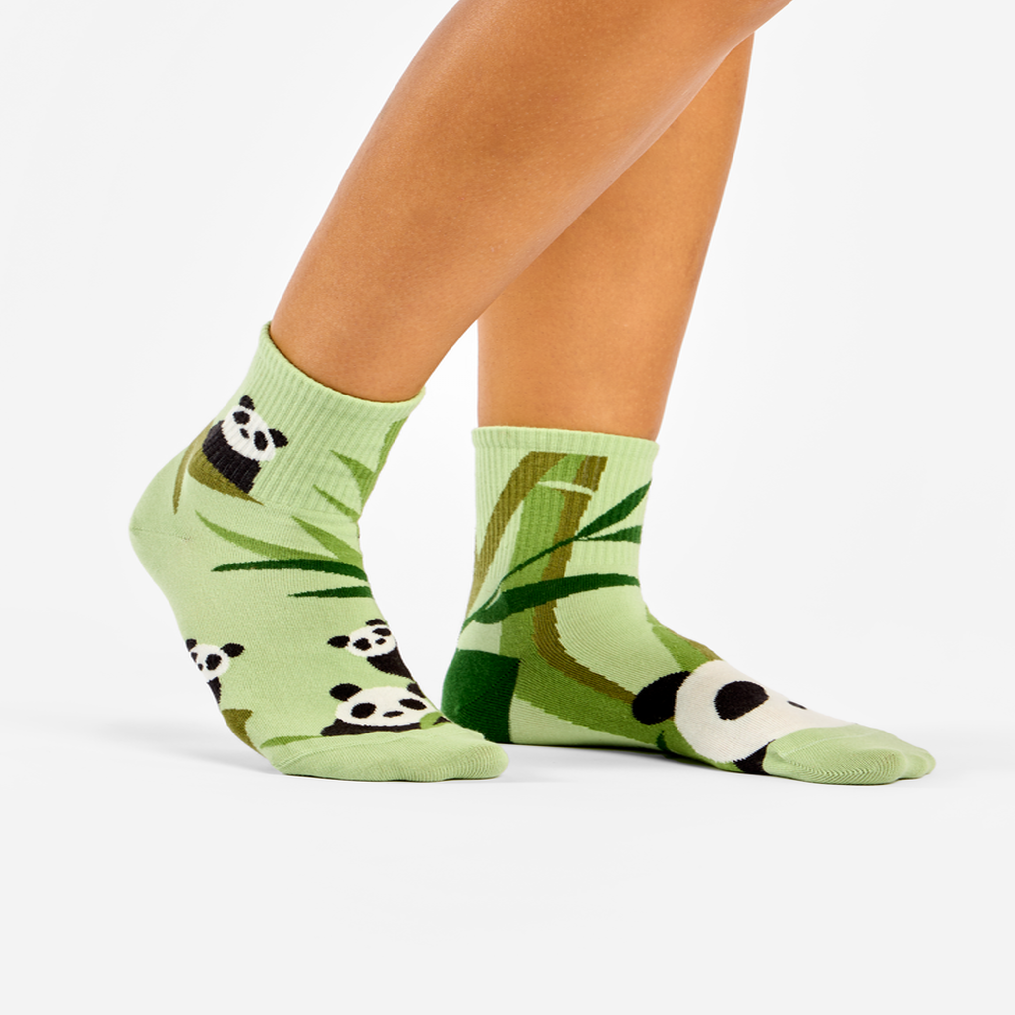 Voir la diapositive 3 : DEDOLES Chaussettes courtes panda et bambou