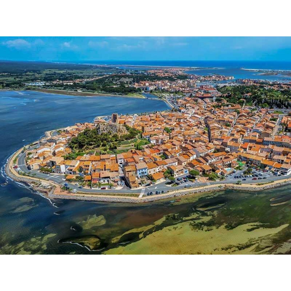 Smartbox Vol en hélicoptère de 30 min dans les environs de Narbonne - Coffret Cadeau Sport & Aventure