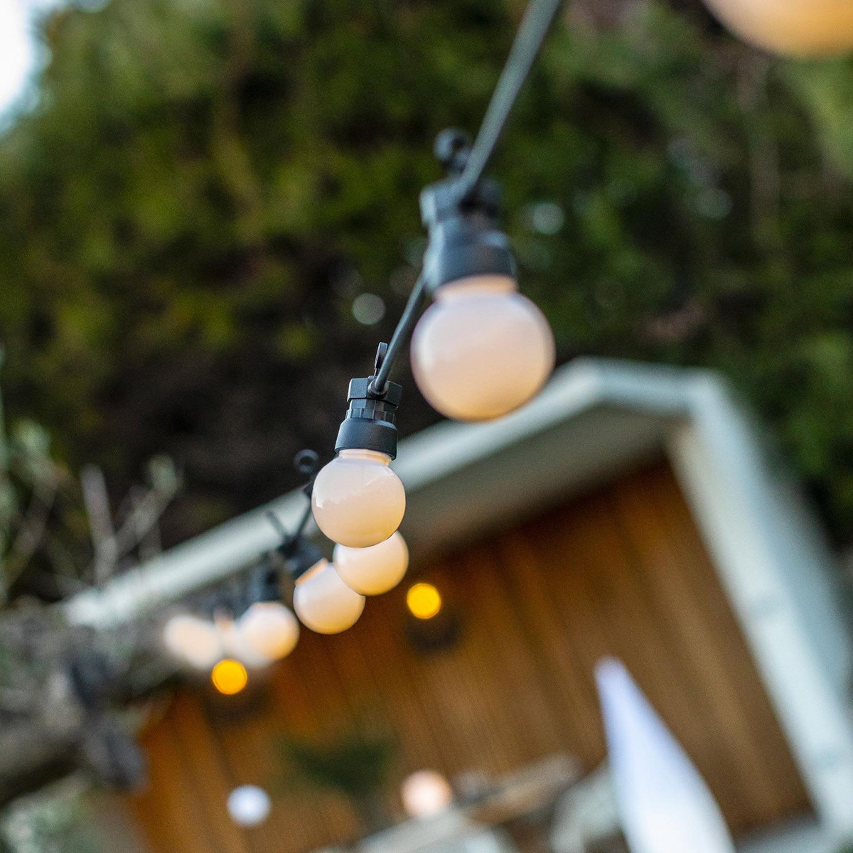 Lumisky Guirlande solaire 10 globes PARTY Blanc Plastique 5.7M