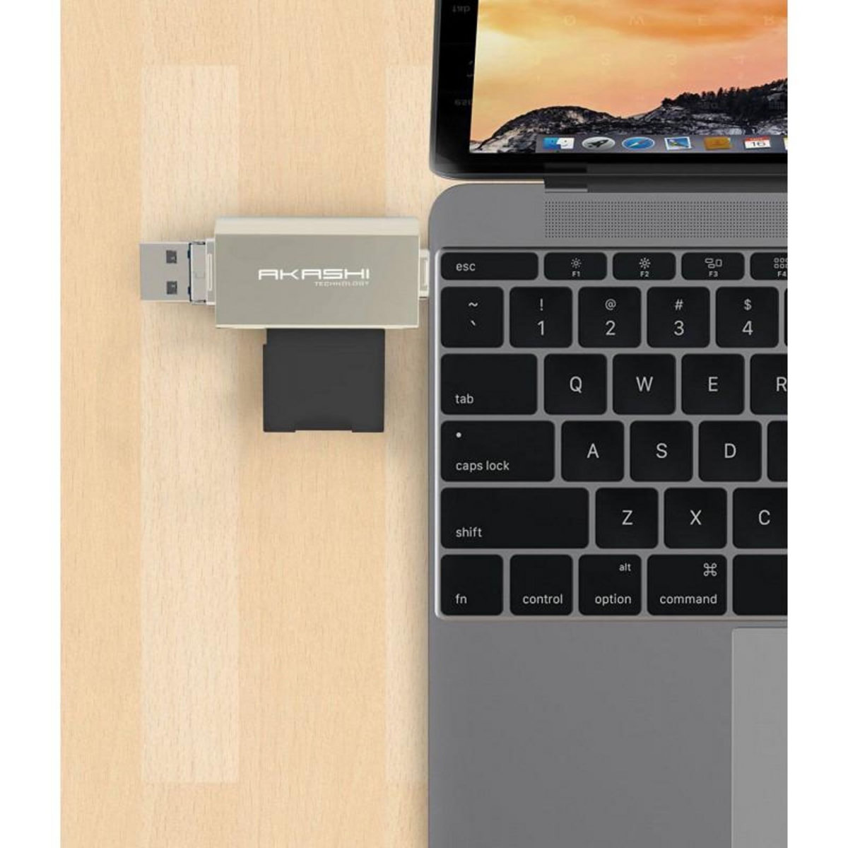 Akashi Lecteur carte SD / Micro SD 3 en 1 AKASHI ALTSDREADER 3 IN 1