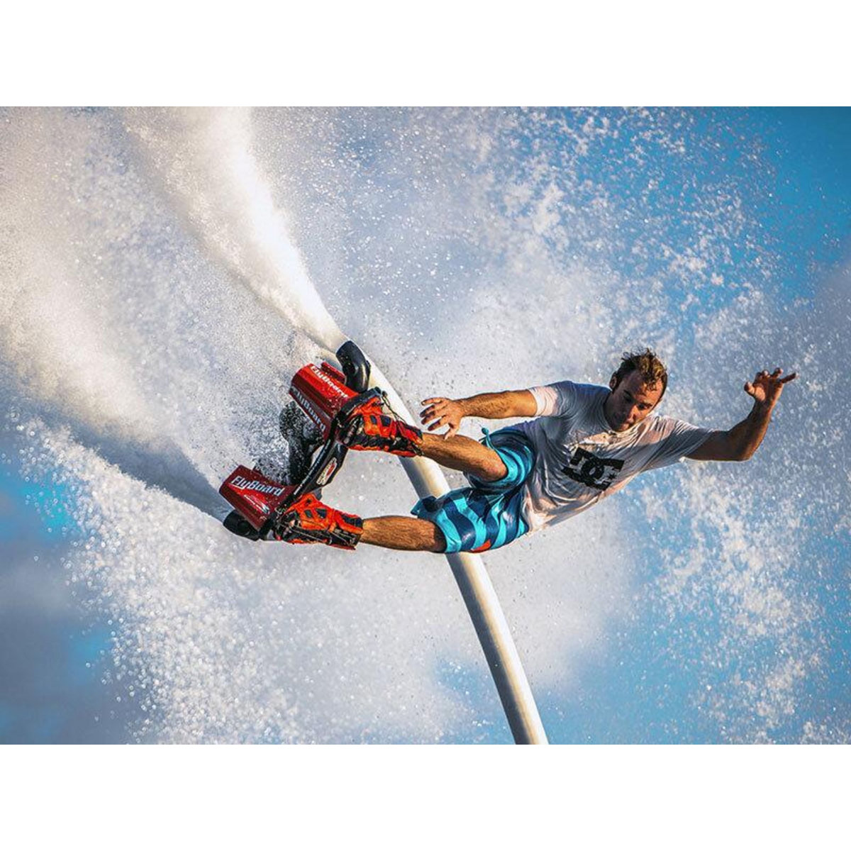 Smartbox Session de flyboard de 40 min pour 2 personnes à Hyères - Coffret Cadeau Sport & Aventure