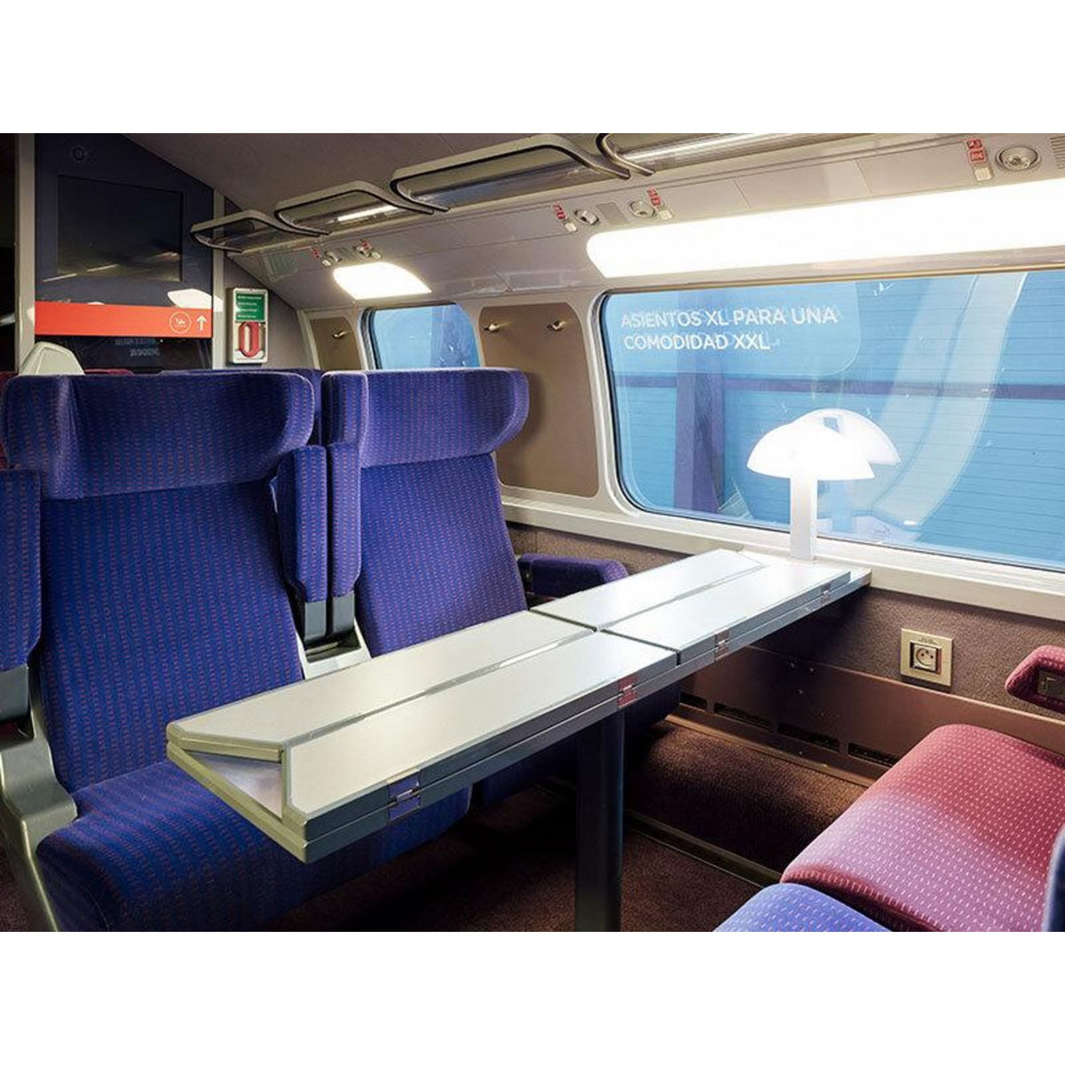 Smartbox L'Europe en train : pass Interrail de 22 jours - Coffret Cadeau Sport & Aventure