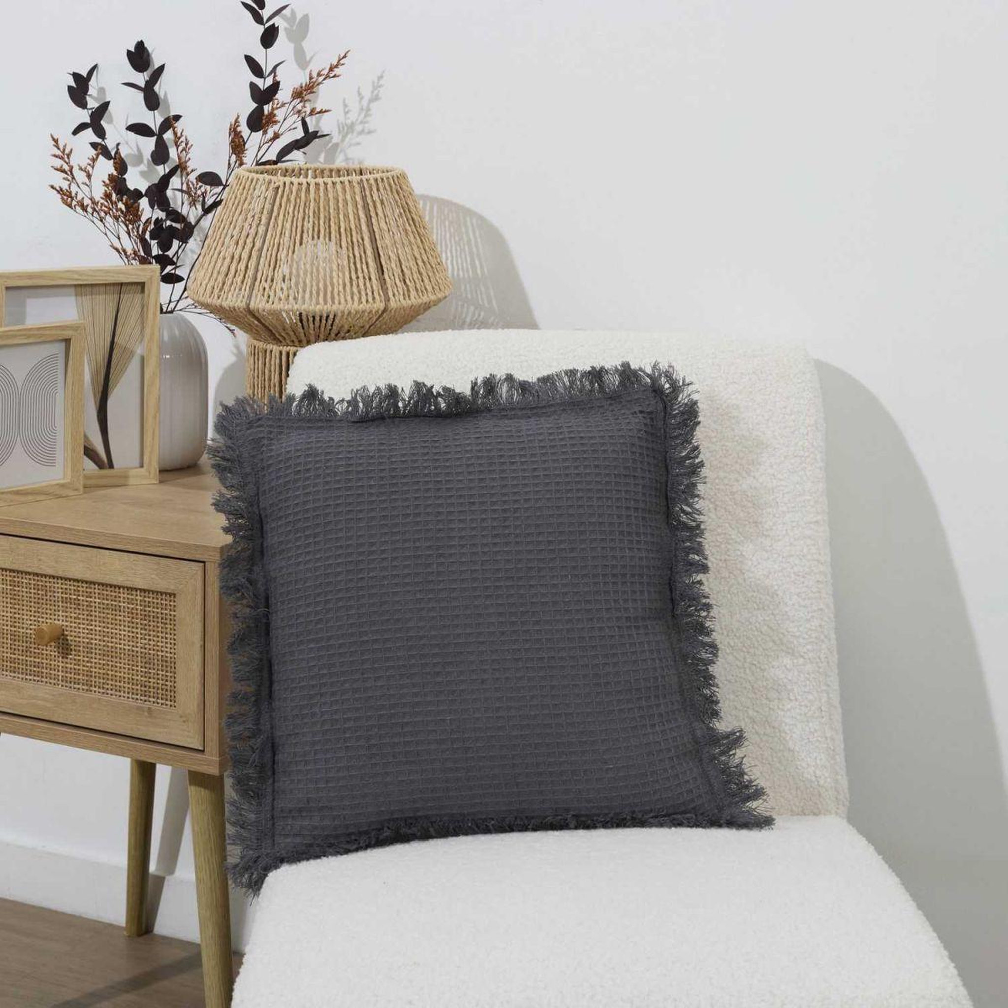 Voir la diapositive 3 : The Home Deco Factory Coussin déco déhoussable  gaufré  40x40cm anthracite