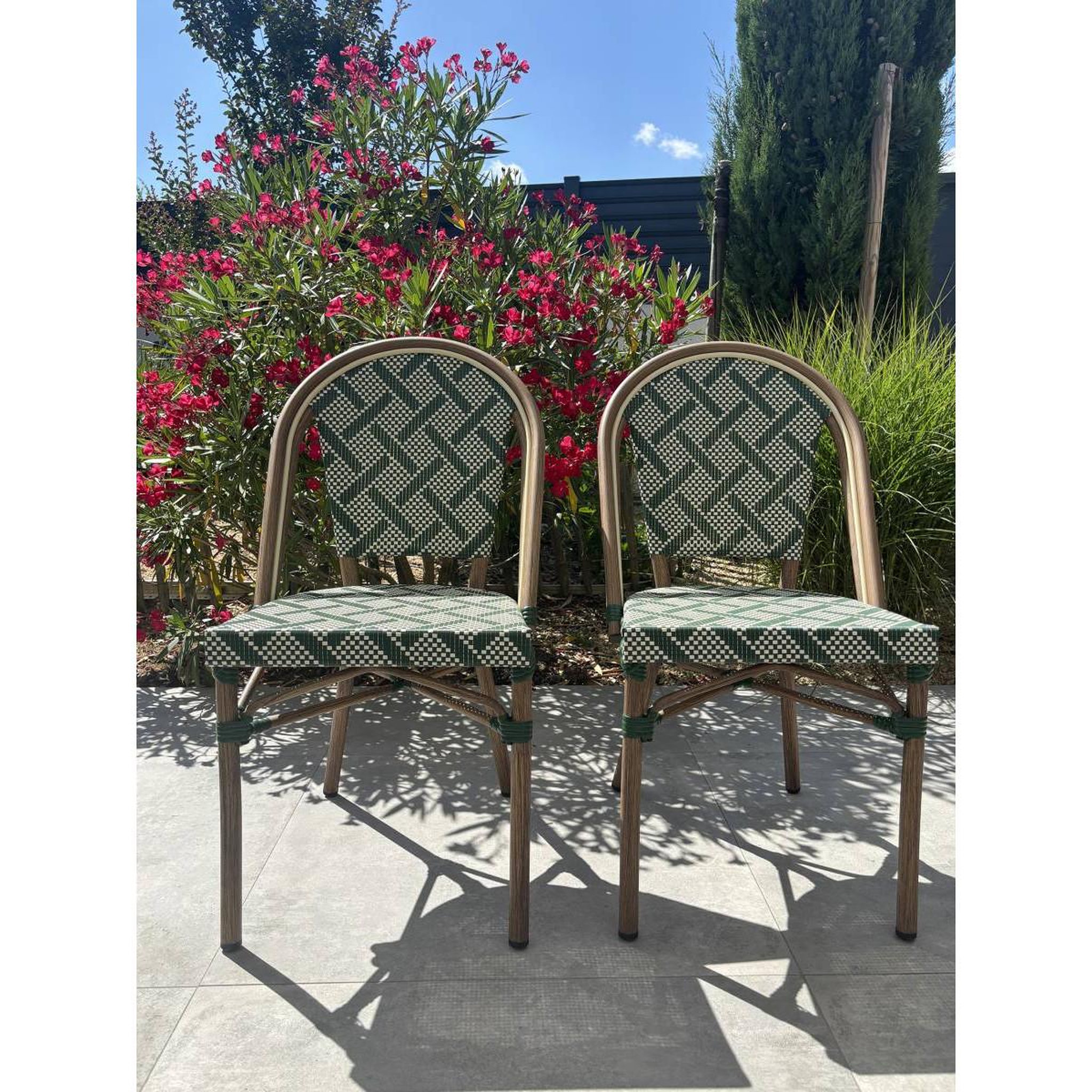 Voir la diapositive 3 : Paris Prix Lot de 2 chaises de jardin empilable  bistro  87cm vert