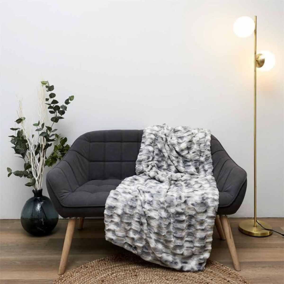 Paris Prix Plaid Imitation Fourrure  Opulence  140x200cm Blanc & Gris