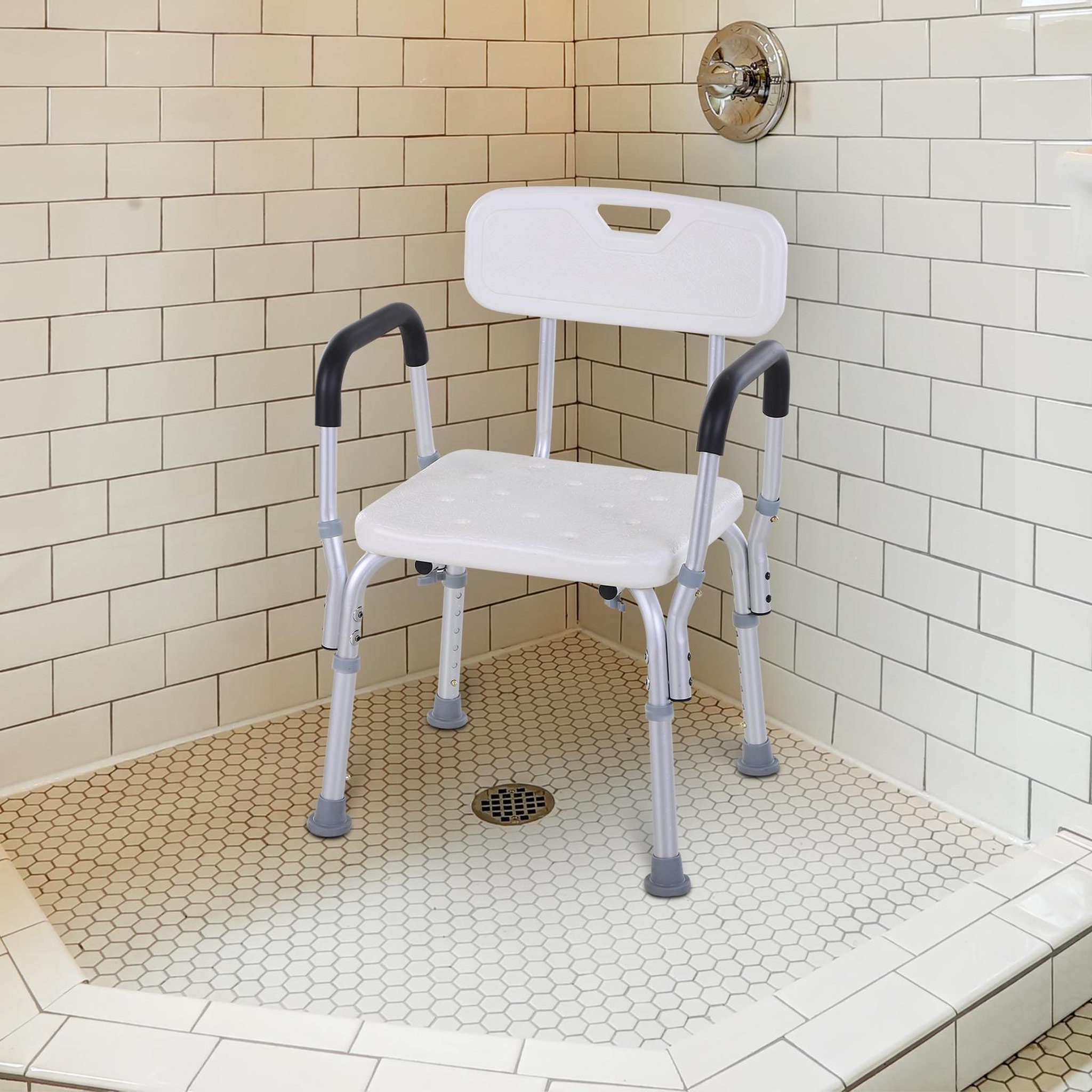 Voir la diapositive 2 : HOMCOM Chaise de douche siège de douche ergonomique hauteur réglable pieds antidérapants charge max. 135 kg alu hdpe blanc