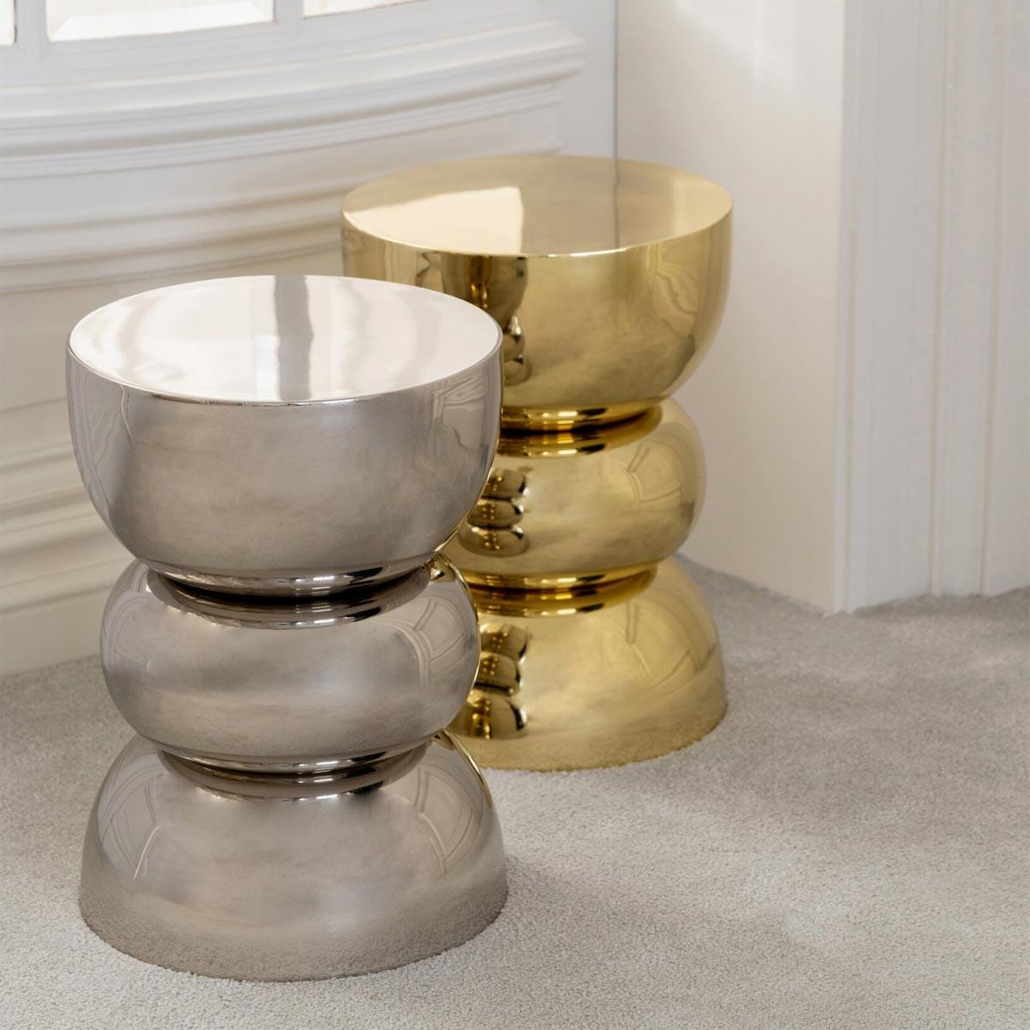 Voir la diapositive 2 : J-LINE Table d'appoint design  bubble  43cm argent