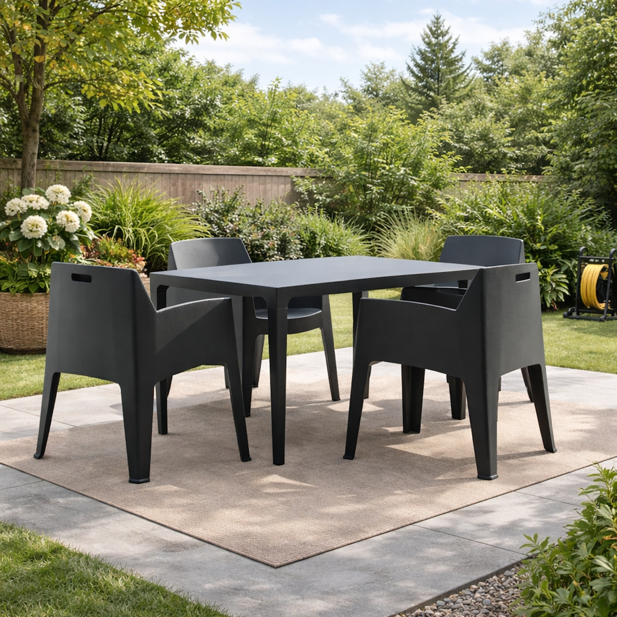 CONCEPT USINE Table 6 personne gris anthracite et 4 fauteuils MASTER