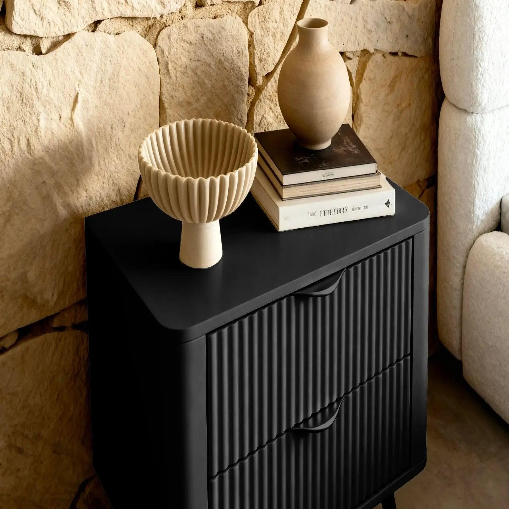 Voir la diapositive 5 : CASANOVA PARIS Joudy - table de chevet 63cmeffet rainuré