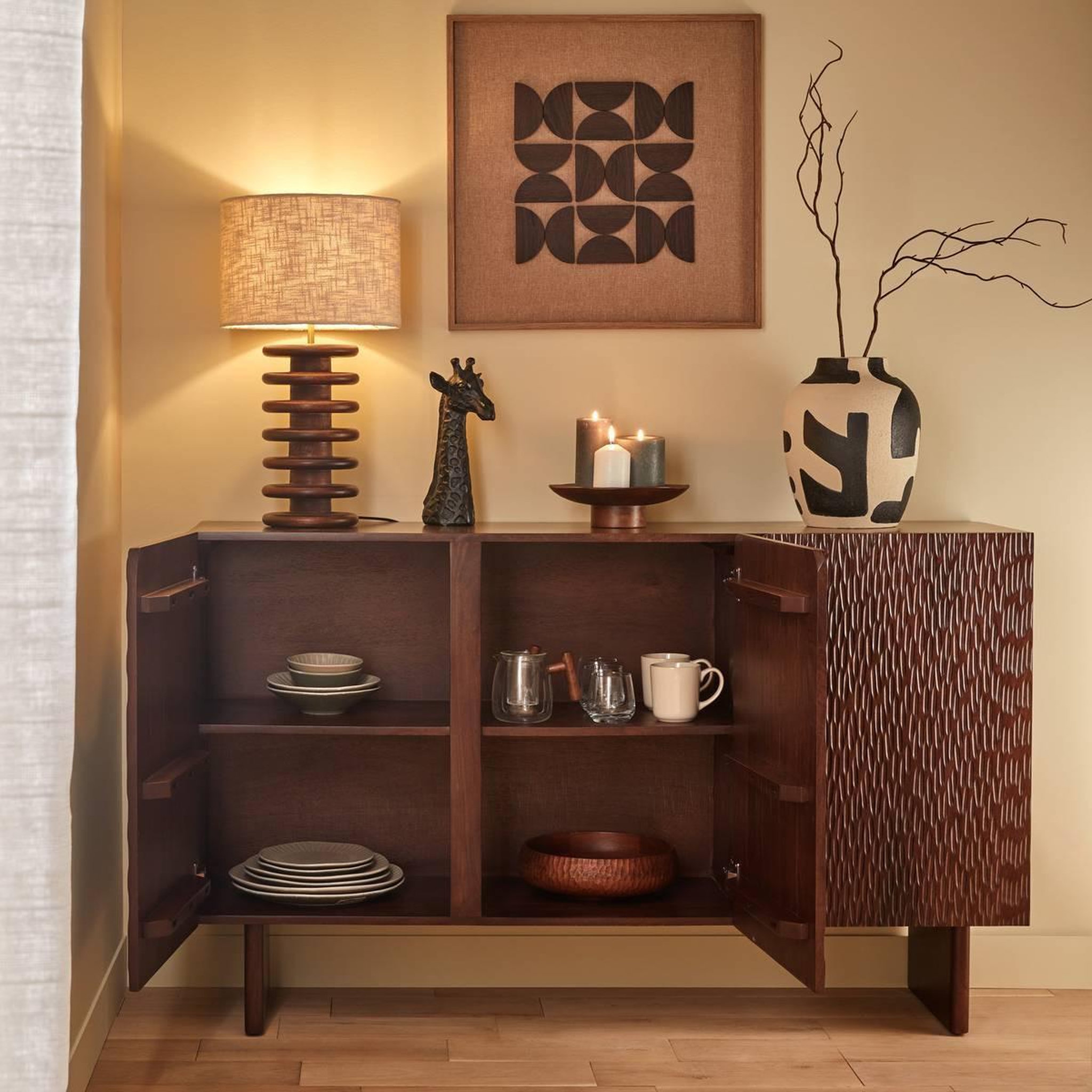 Voir la diapositive 5 : ATMOSPHERA Buffet 3 Portes en Bois  Nyero  150cm Marron