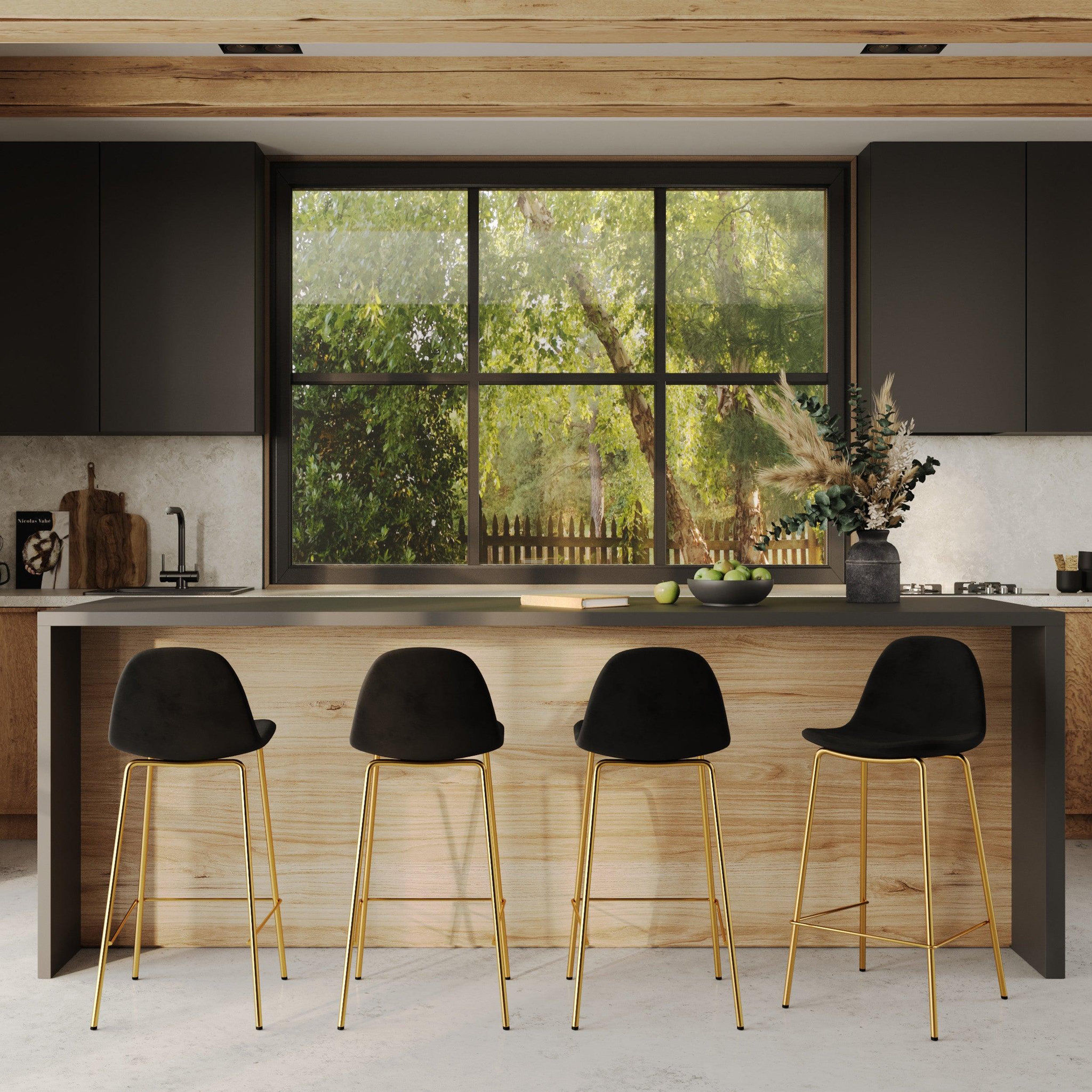 Voir la diapositive 6 : MAISON PAVANE Lot de 2 chaises pour îlot central 65 cm en velours noir et doré-henrik