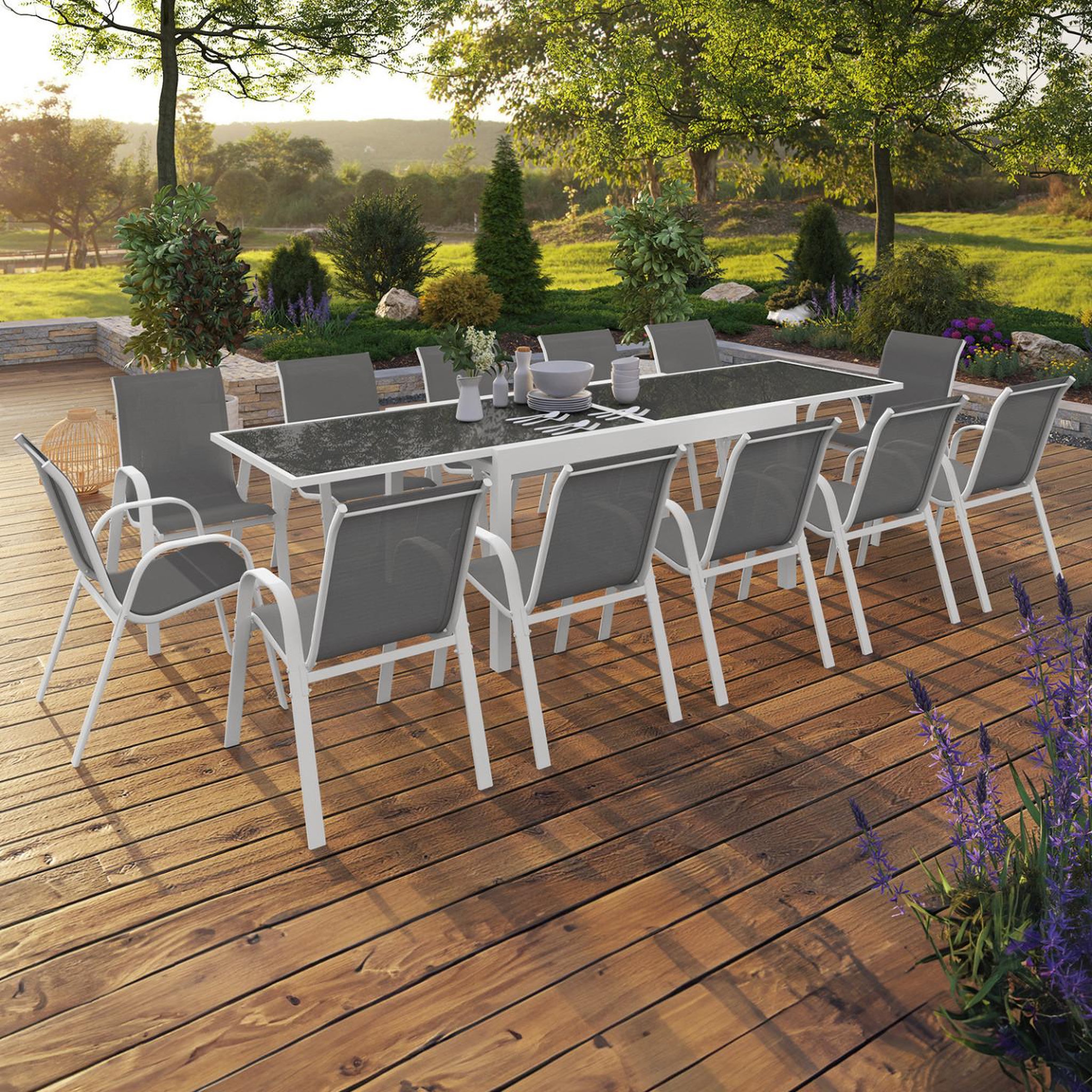 Voir la diapositive 2 : ID MARKET Salon de jardin madrid table extensible 135-270 cm et 12 chaises empilables blanc et gris