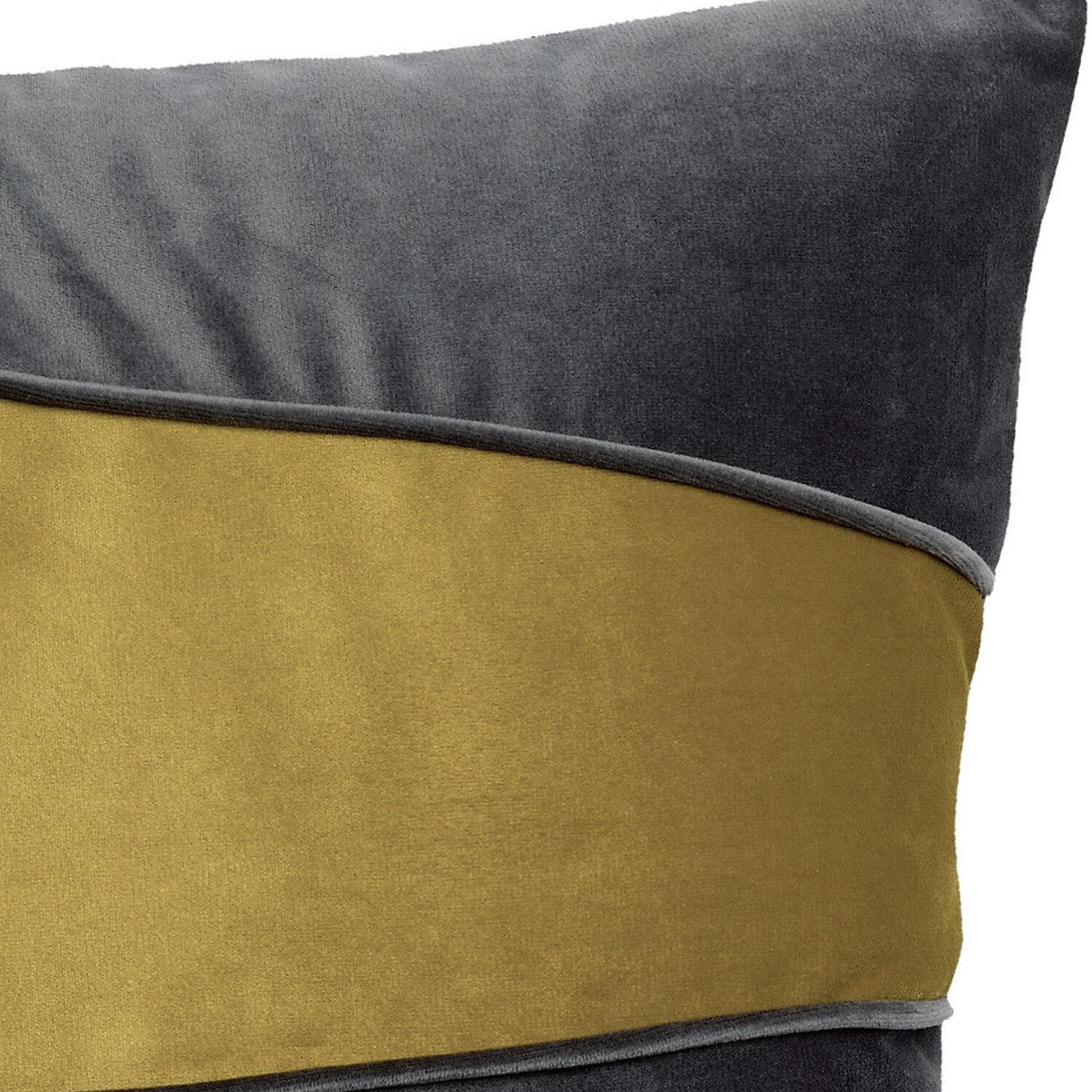 Voir la diapositive 2 : Les Ateliers du Linge Coussin 100%polyester 480g