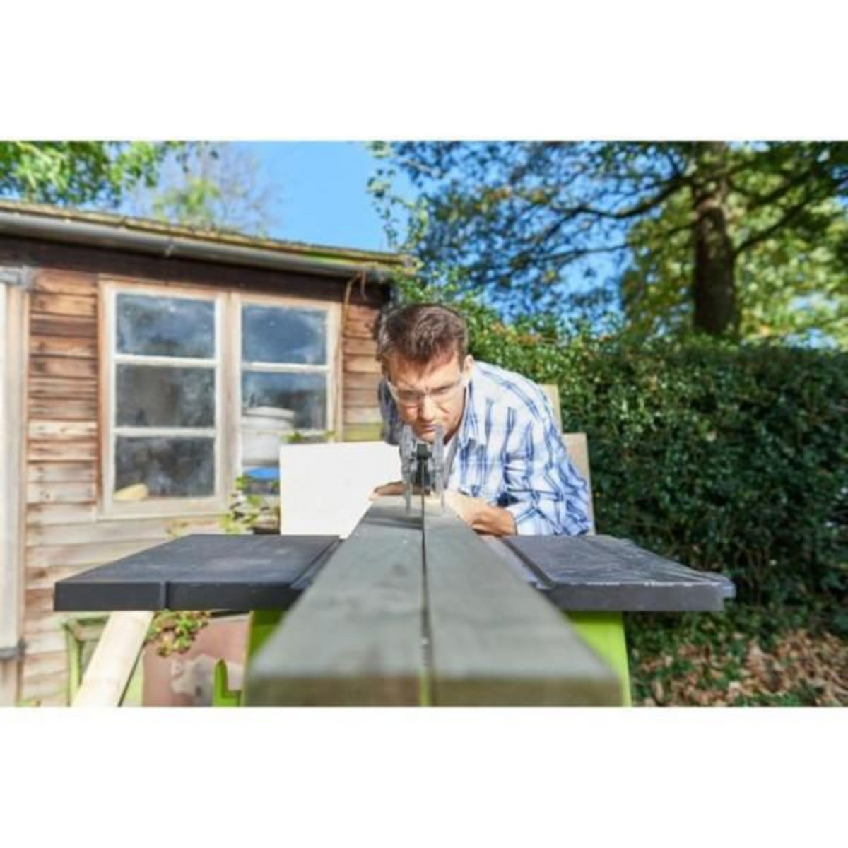 Ryobi Scie sur table - RYOBI - 1800 W - Pietement rétractable - Lame 254 mm 48 dents