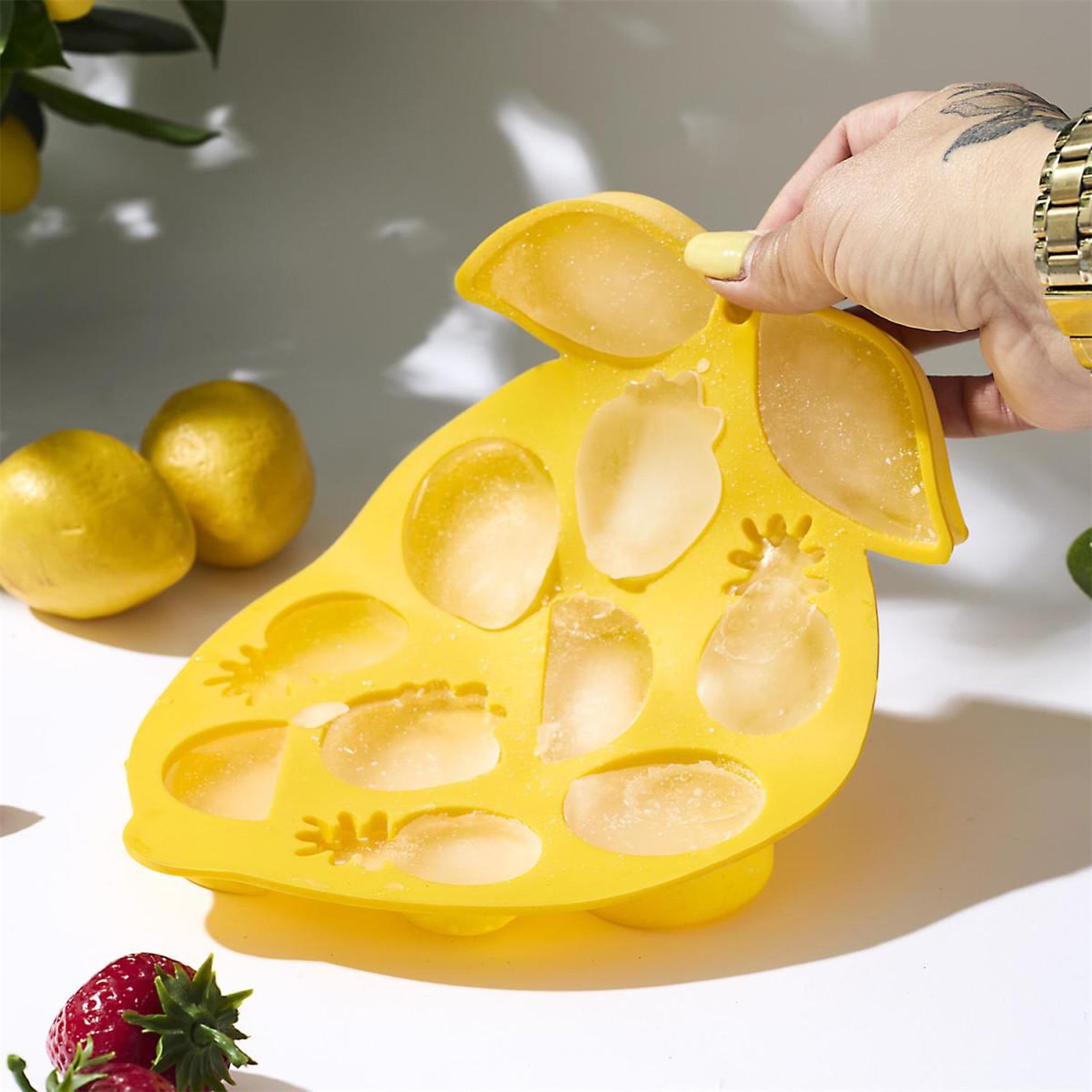 Voir la diapositive 3 : COOK CONCEPT Moule à glaçons 11 fruits  dolce vita  24cm jaune
