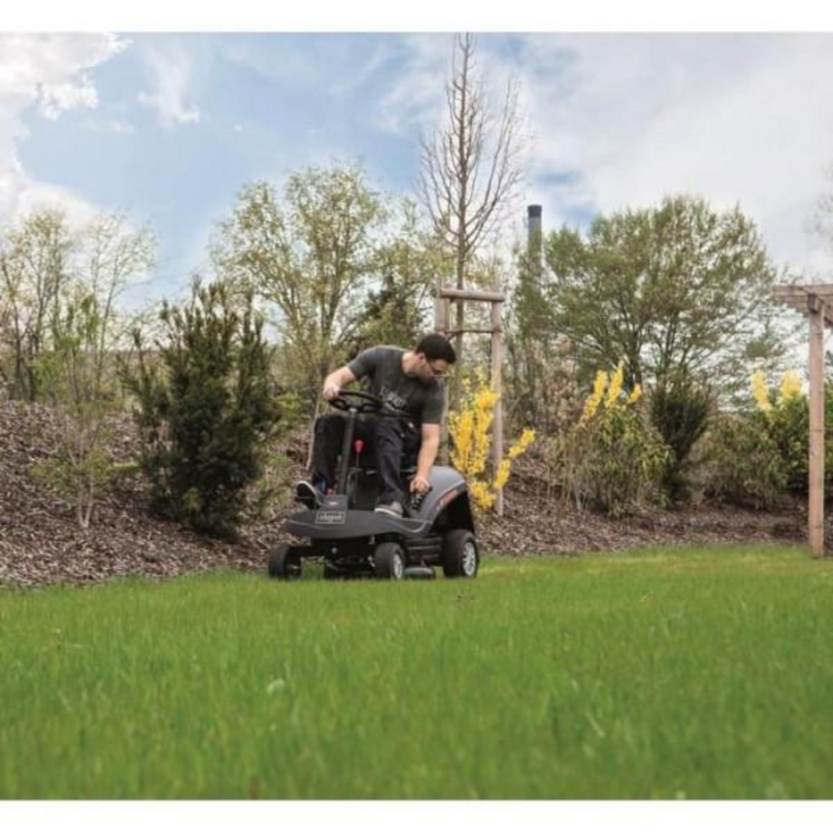 SCHEPPACH Tondeuse a Gazon TONDEUSE AUTOPORTEE – RIDER THERMIQUE – MR224-61 – 61cm – 224CC – SCHEPPACH