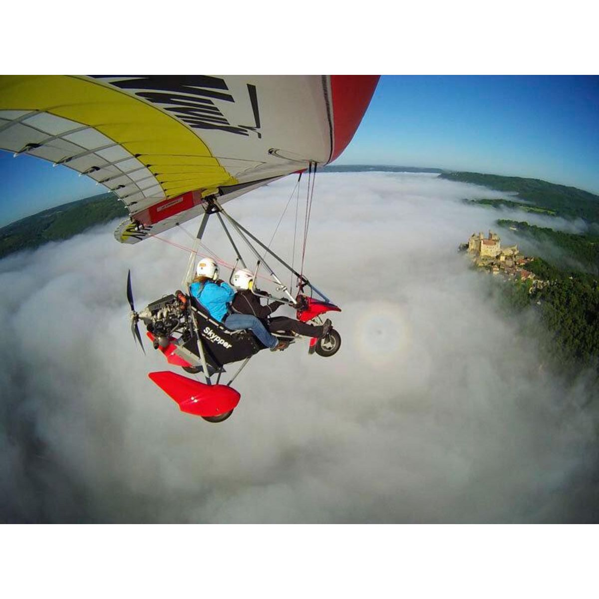 Smartbox Vol en ULM pendulaire de 55 min au-dessus des châteaux de l'Entre-deux-Mers - Coffret Cadeau Sport & Aventure
