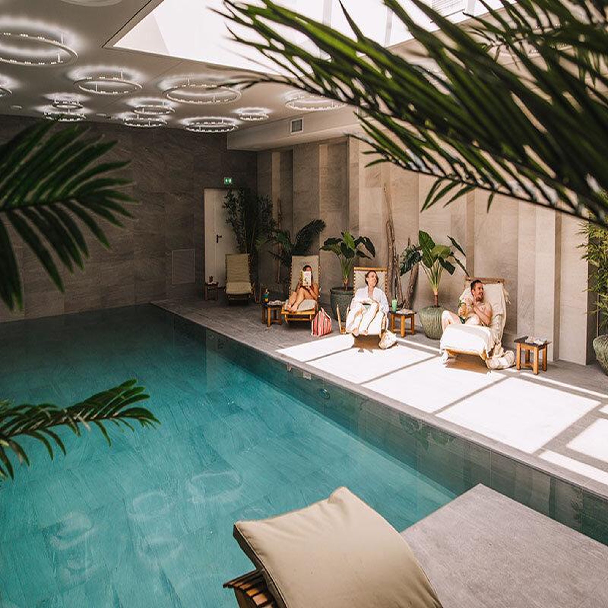Voir la diapositive 3 : Smartbox 3 jours en hôtel 4* avec accès au spa à avignon - coffret cadeau séjour
