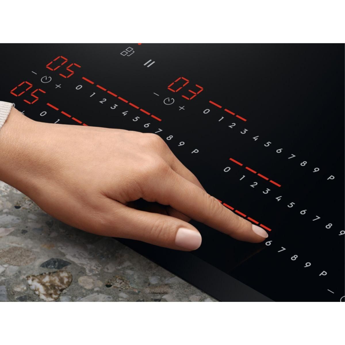 ELECTROLUX Plaque induction EIV95550 Flex90 H2H