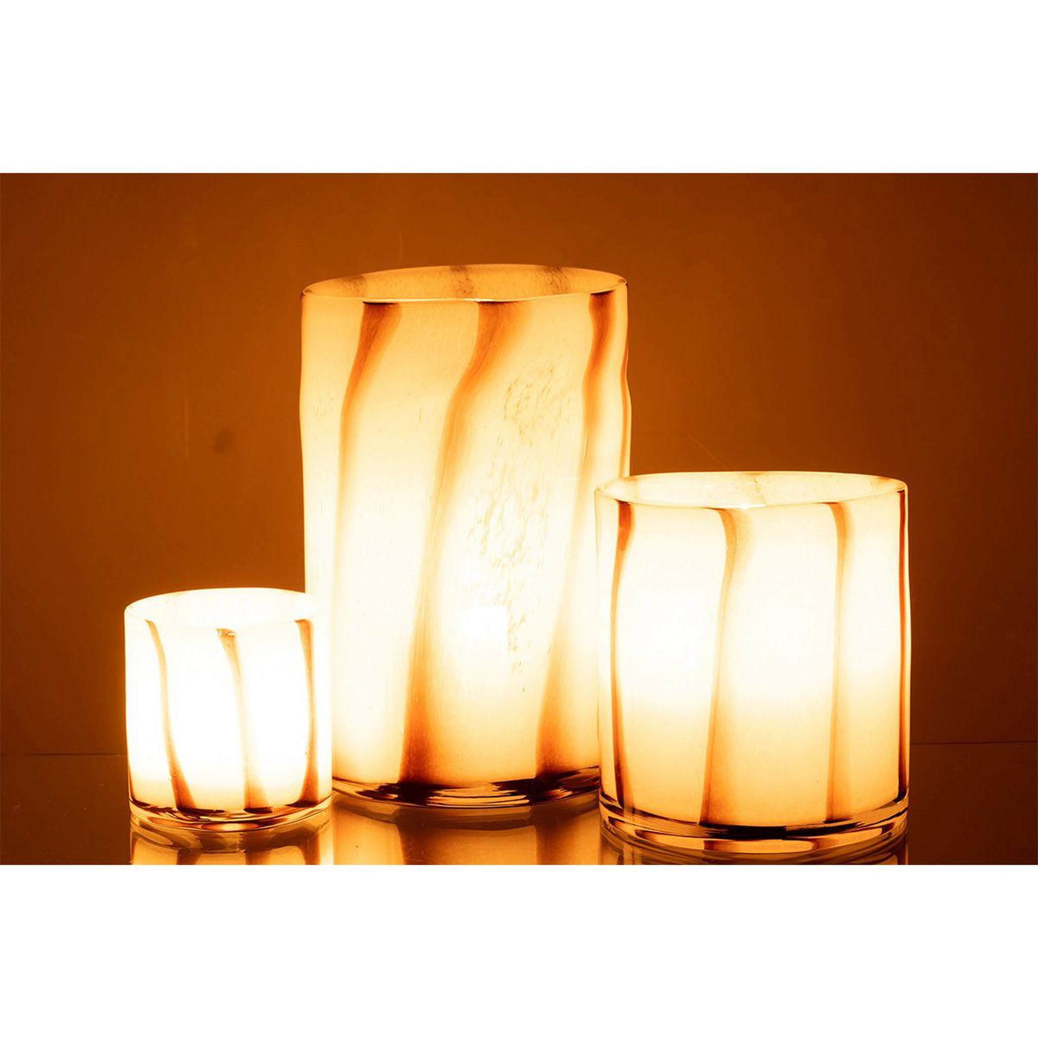 Voir la diapositive 6 : J-LINE Photophore Design en Verre  Safaria  18cm Blanc