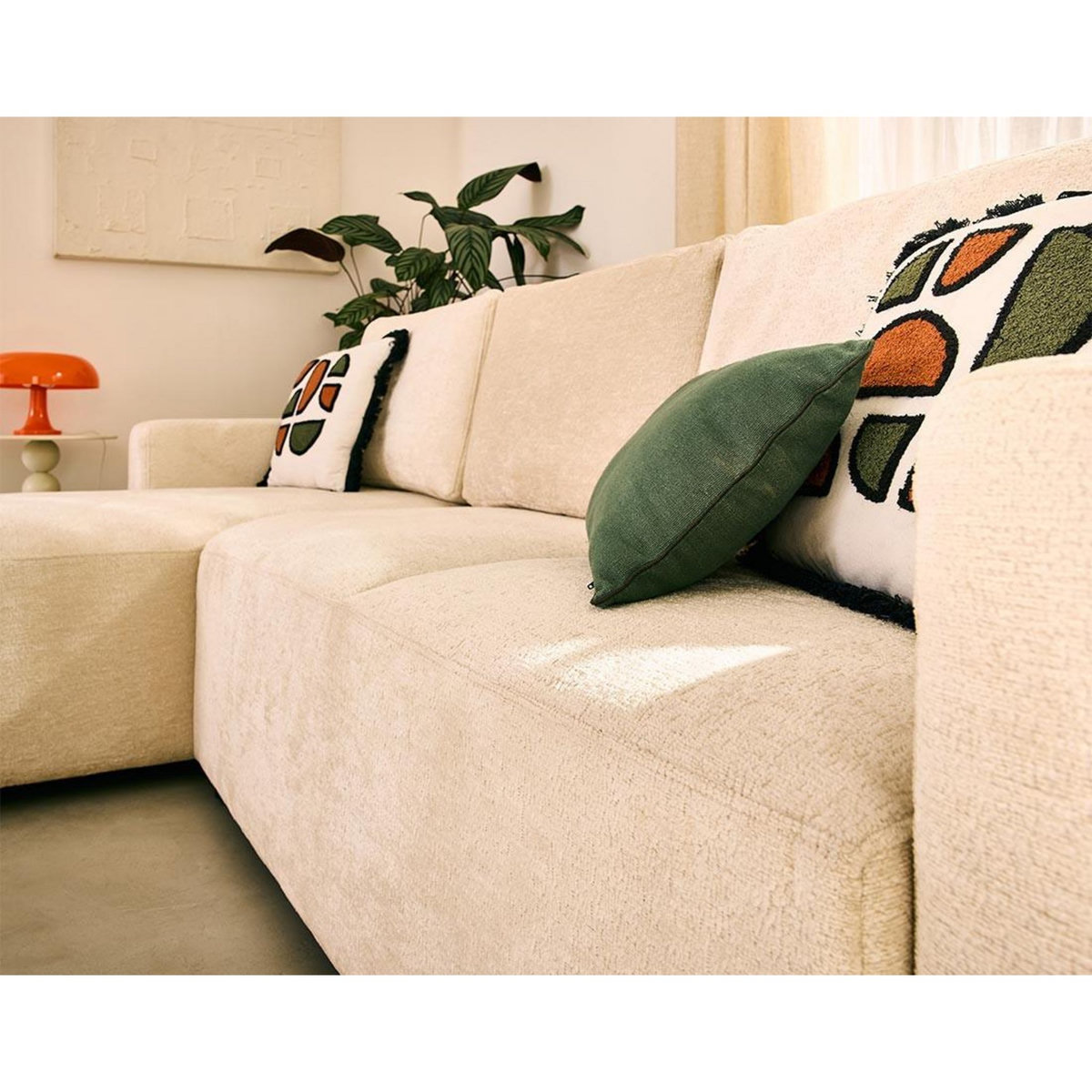 LISA DESIGN Livy - canapé d'angle réversible 4 places convertible avec coffre en velours texturé