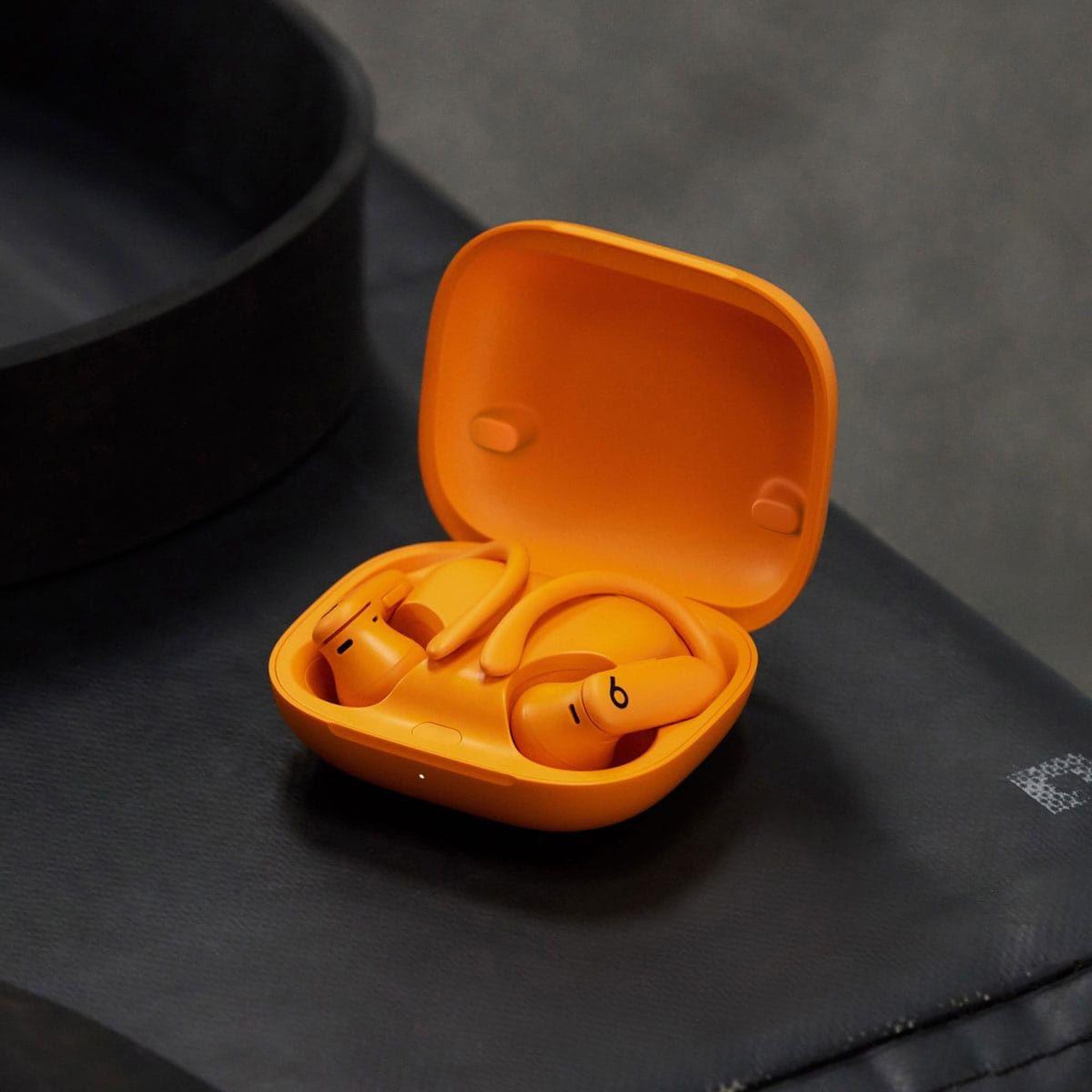 Voir la diapositive 5 : BEATS Ecouteurs sport Powerbeats Pro 2 Orange