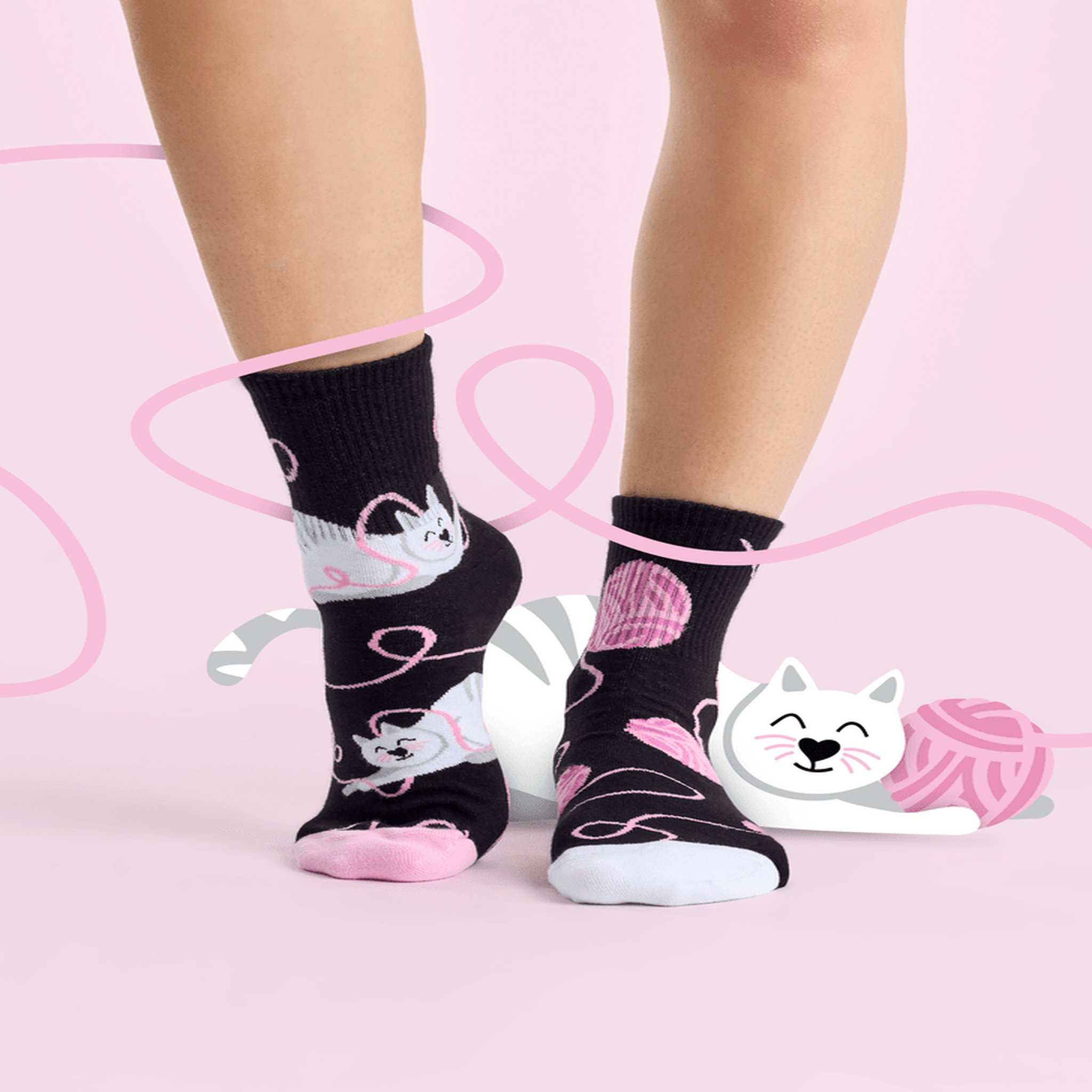 Voir la diapositive 5 : DEDOLES Chaussettes courtes chat et pelote de laine