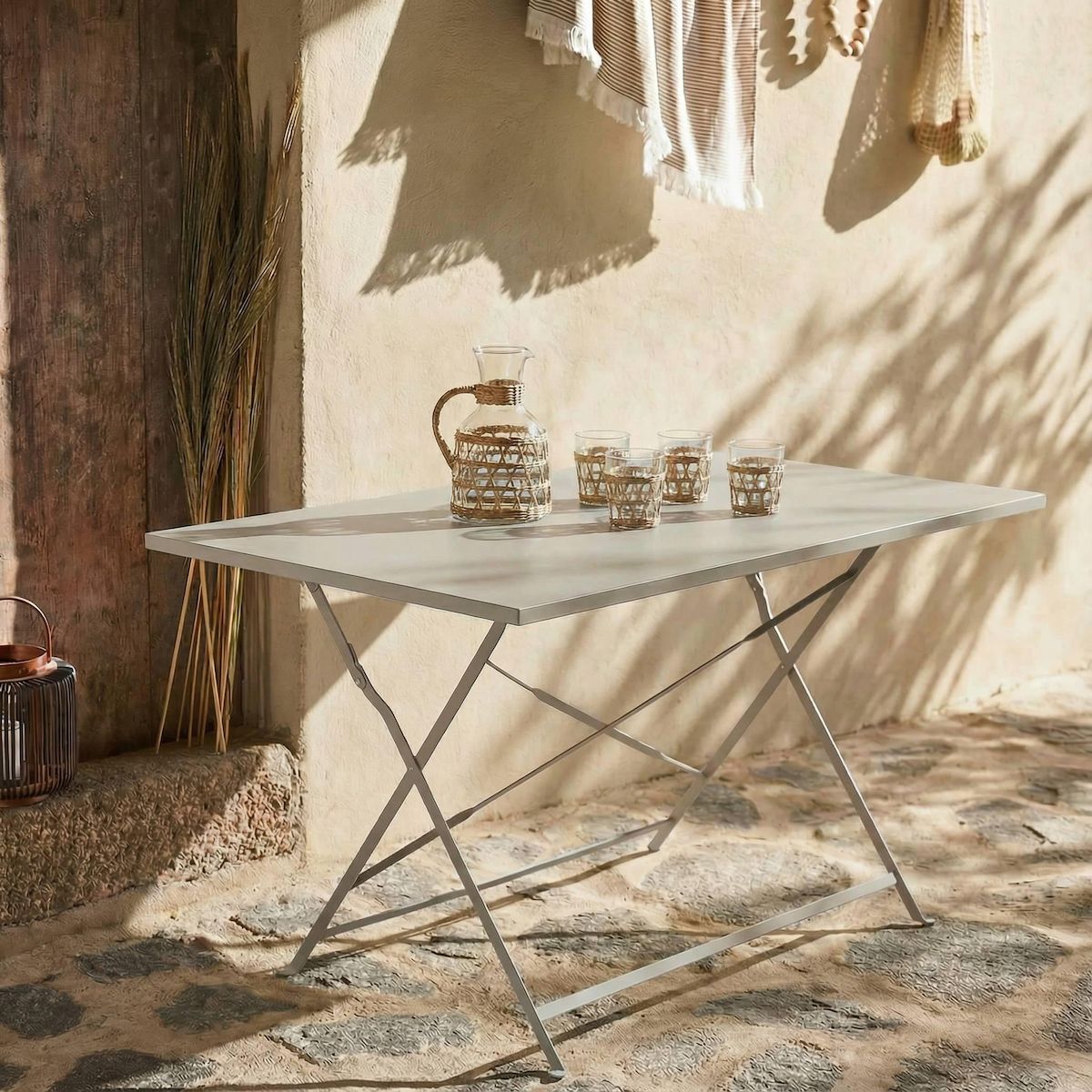 SWEEEK Table de jardin bistrot pliable - Emilia rectangle - Table rectangle 110x70cm en acier thermolaqué