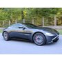 Voir la diapositive 3 : Smartbox Stage de pilotage : 4 tours sur le circuit de Lohéac en Aston Martin V8 Vantage - Coffret Cadeau Sport & Aventure