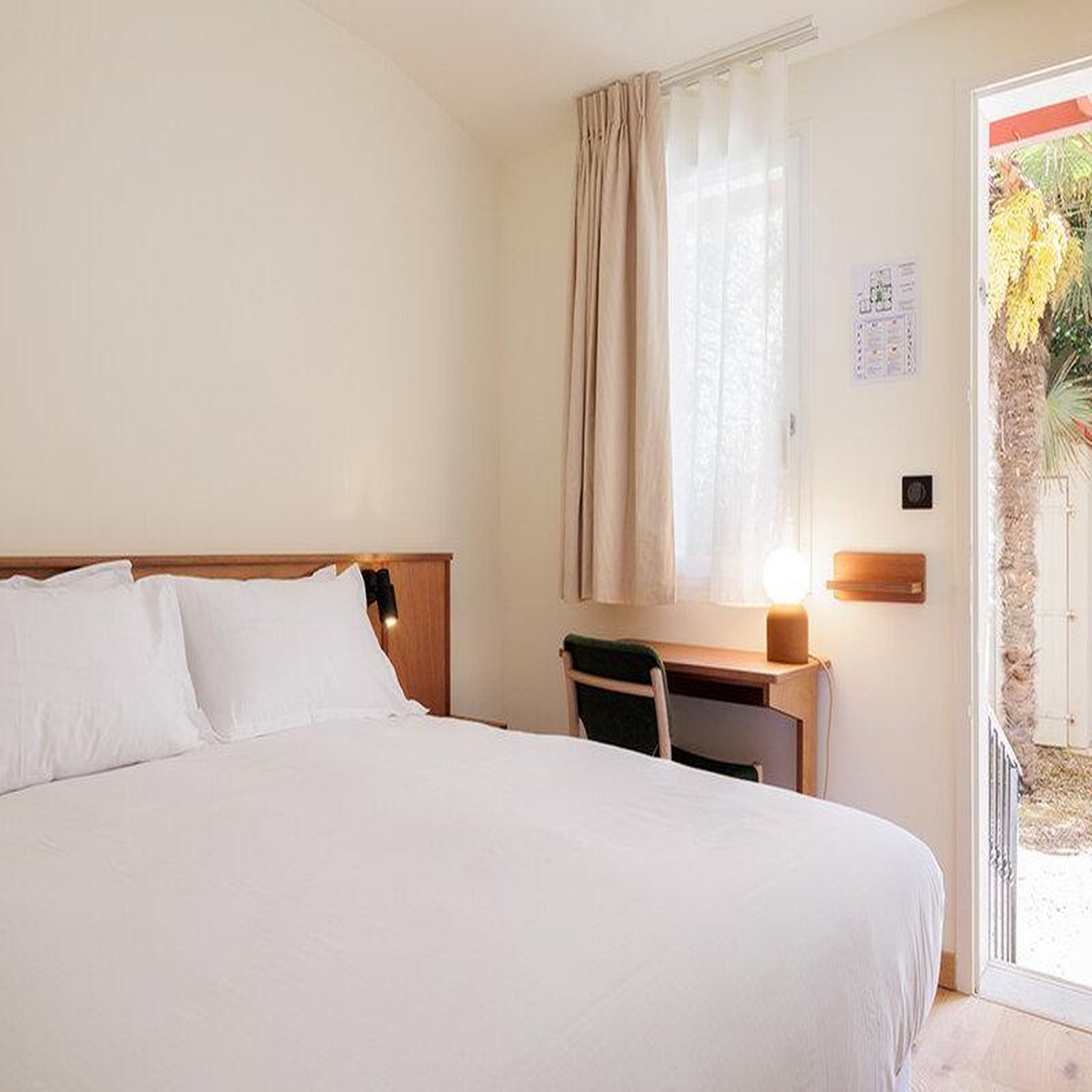 Voir la diapositive 2 : Smartbox 2 jours avec dîner en hôtel 4* à biarritz - coffret cadeau séjour