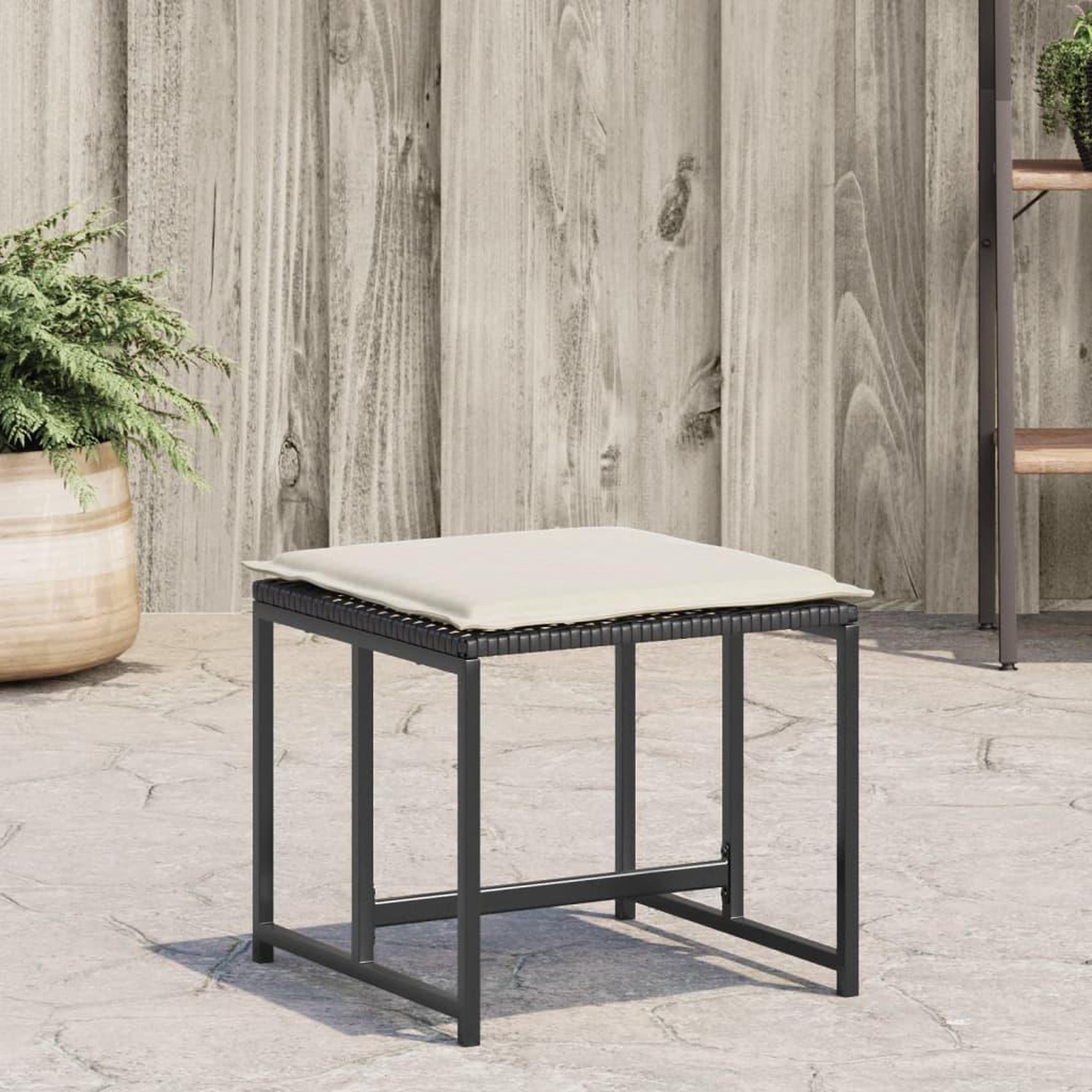 VIDAXL Tabourets de jardin avec coussins lot de 4 noir resine tressee