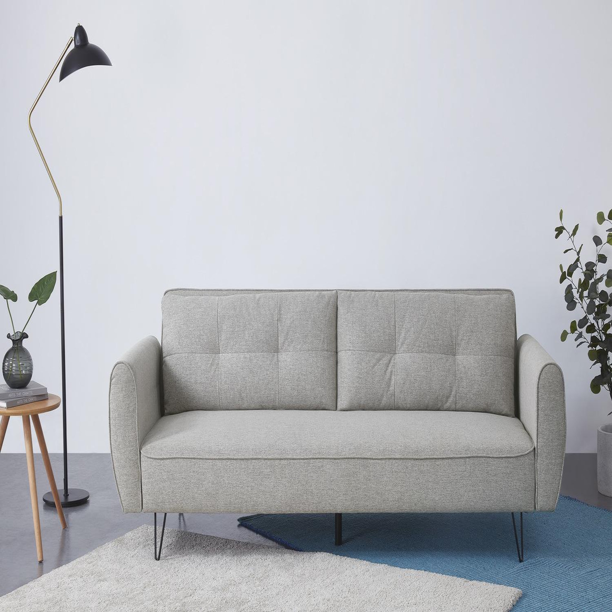 Voir la diapositive 2 : CONCEPT USINE Canapé design convertible 3 places en tissu gris clair SOHO