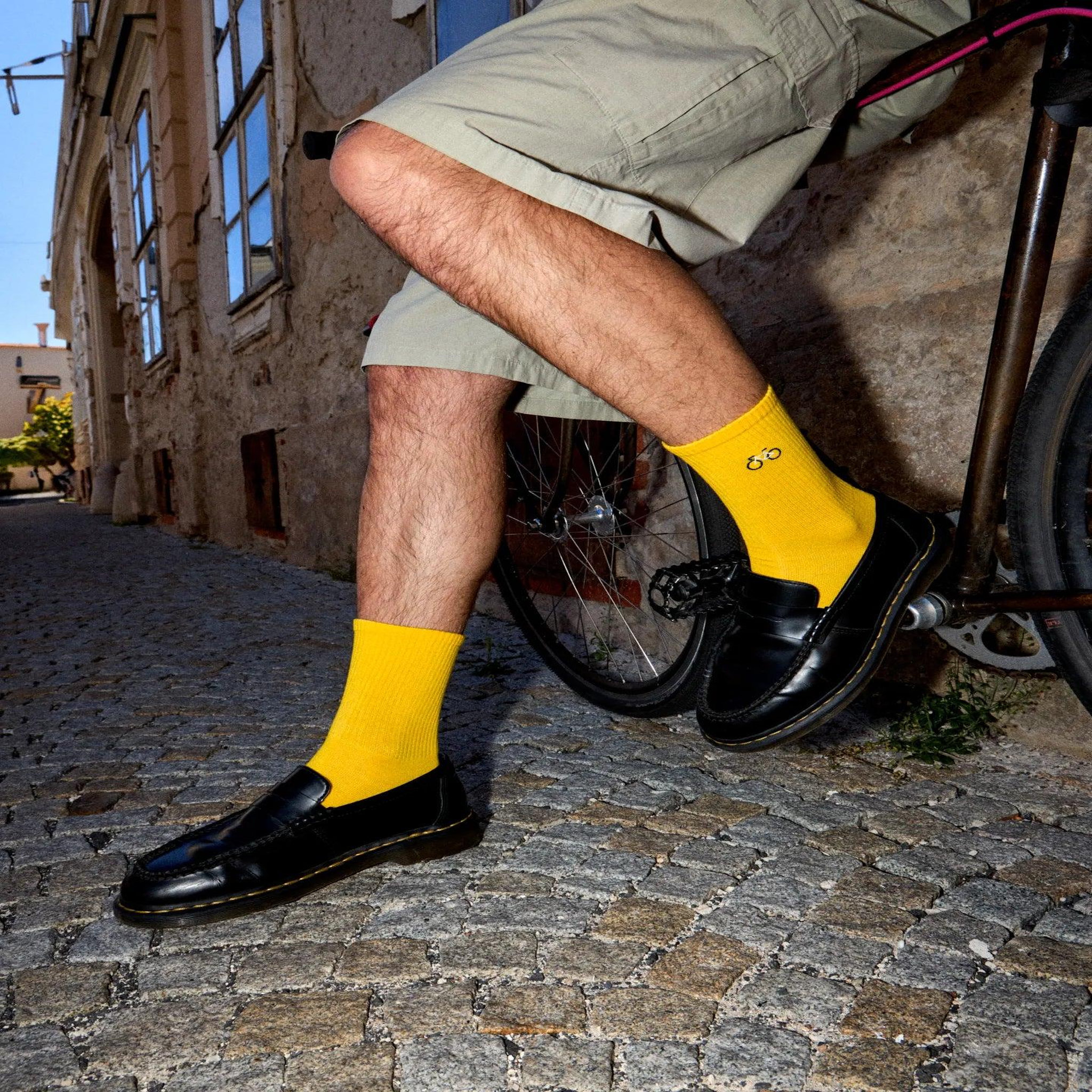 Voir la diapositive 5 : DEDOLES Chaussettes côtelées cyclisme jaune