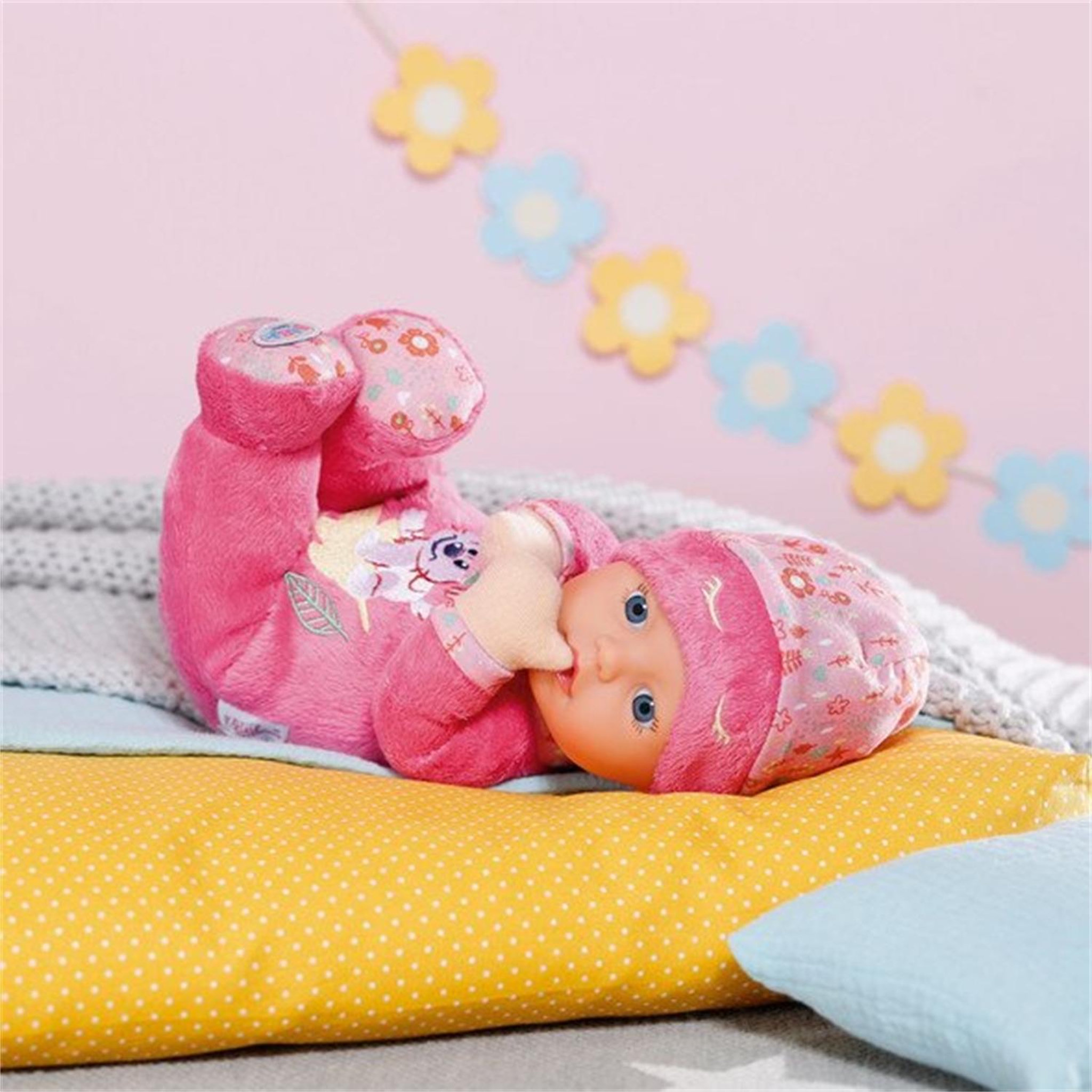 Voir la diapositive 5 : BABY Poupon BABY born Sleepy avec hochet et yeux mobiles