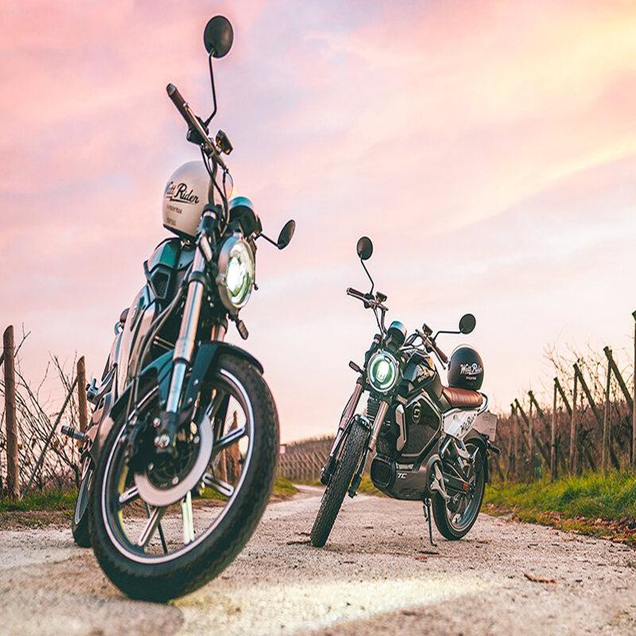 Voir la diapositive 2 : Smartbox Sortie en motos électriques pour 4 personnes à Sélestat - Coffret Cadeau Sport & Aventure